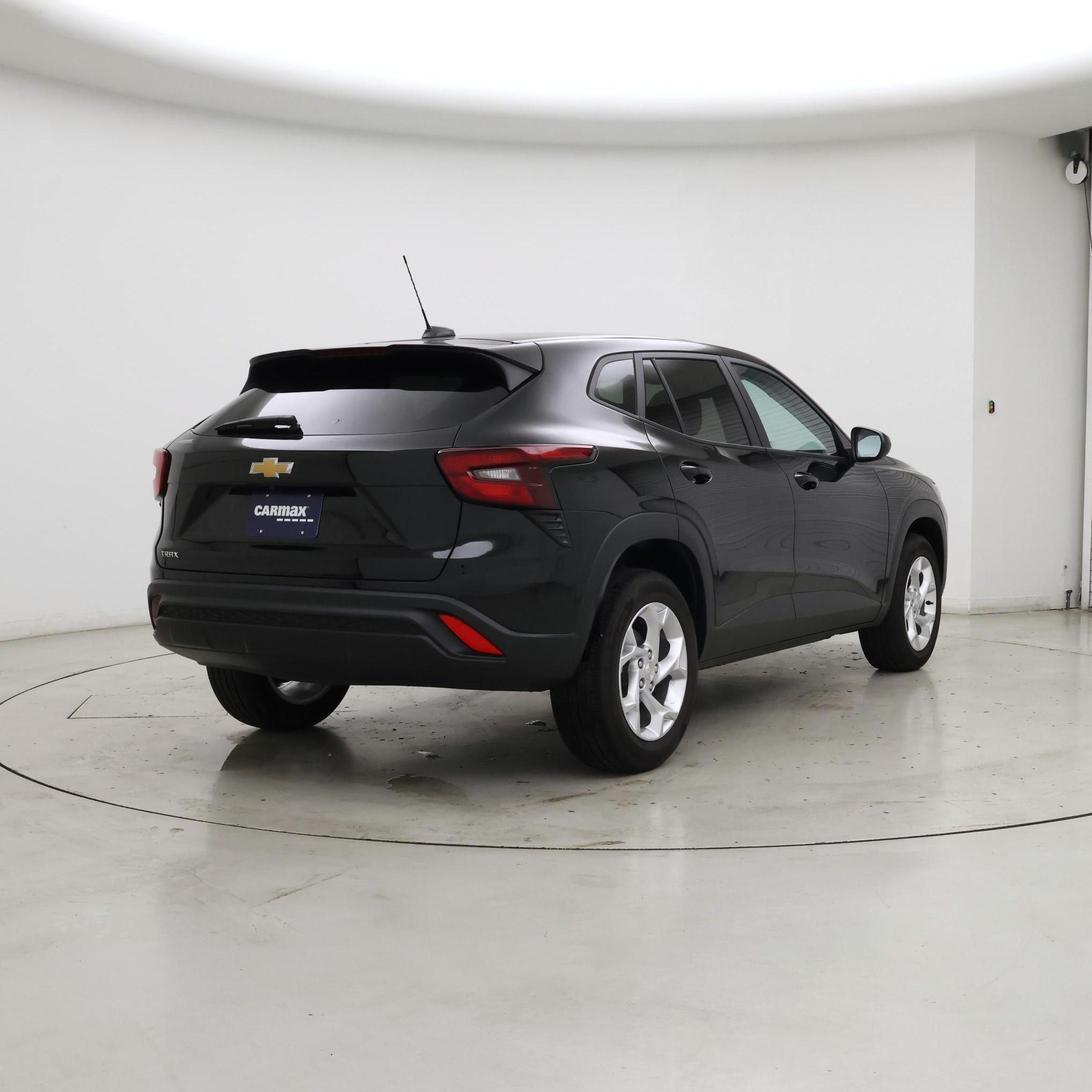 Thumbnail: 2025 Chevrolet Trax - 8