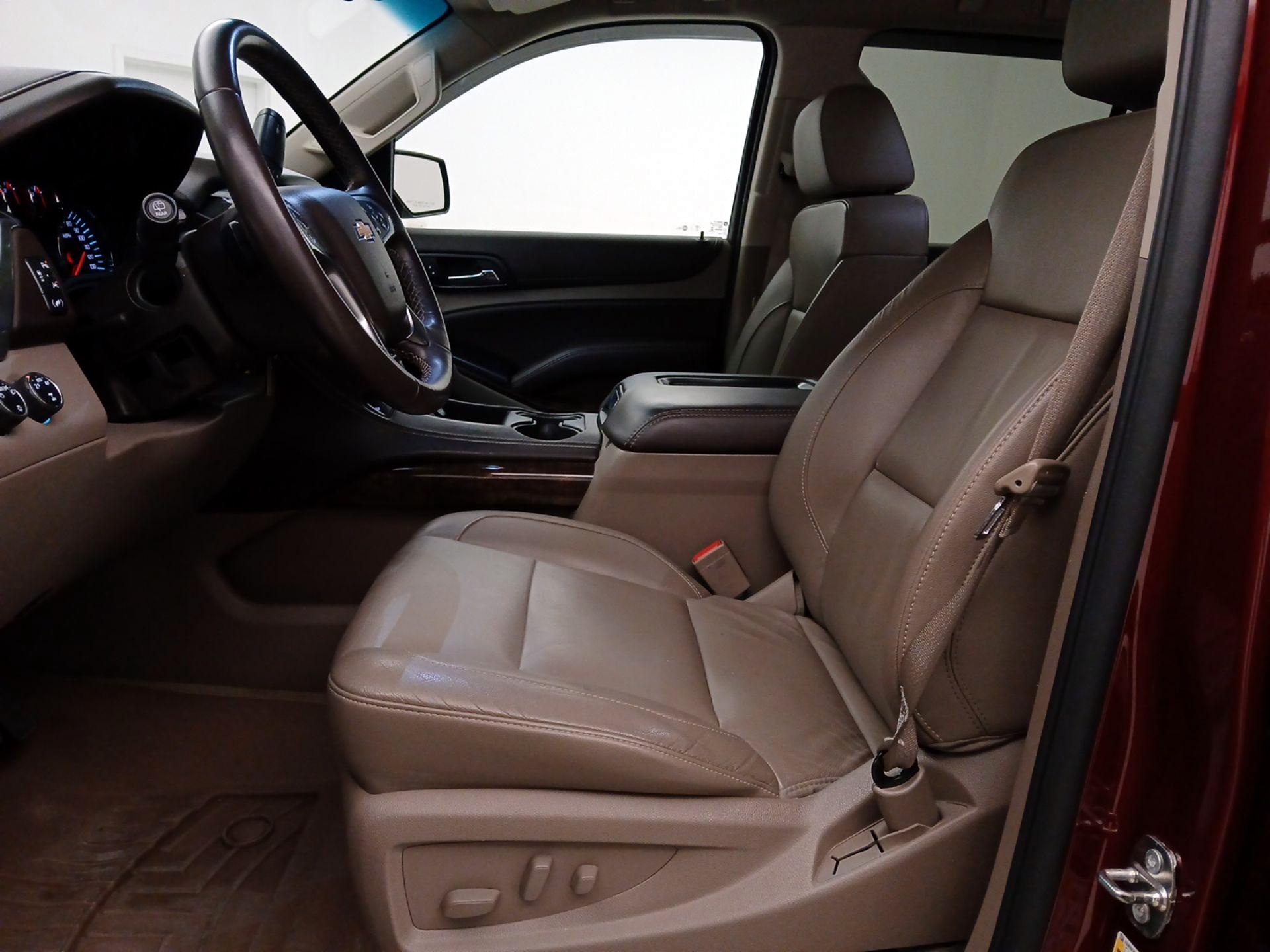 Thumbnail: 2016 Chevrolet Tahoe - 11