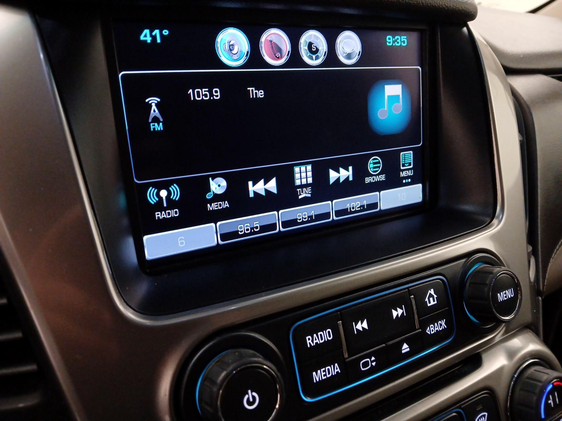 Thumbnail: 2016 Chevrolet Tahoe - 16