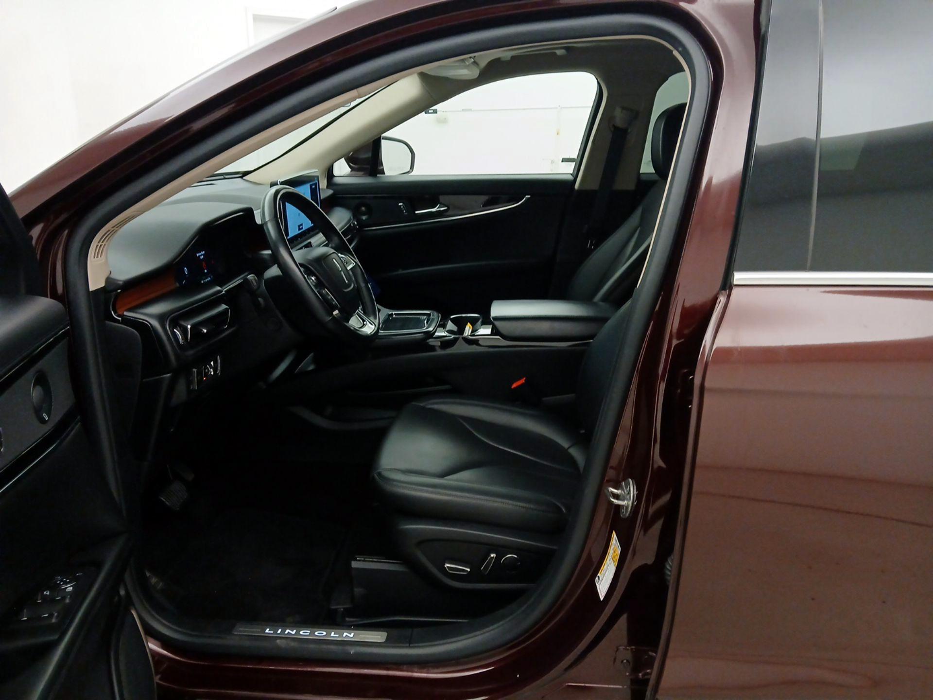 Thumbnail: 2021 Lincoln Nautilus - 11