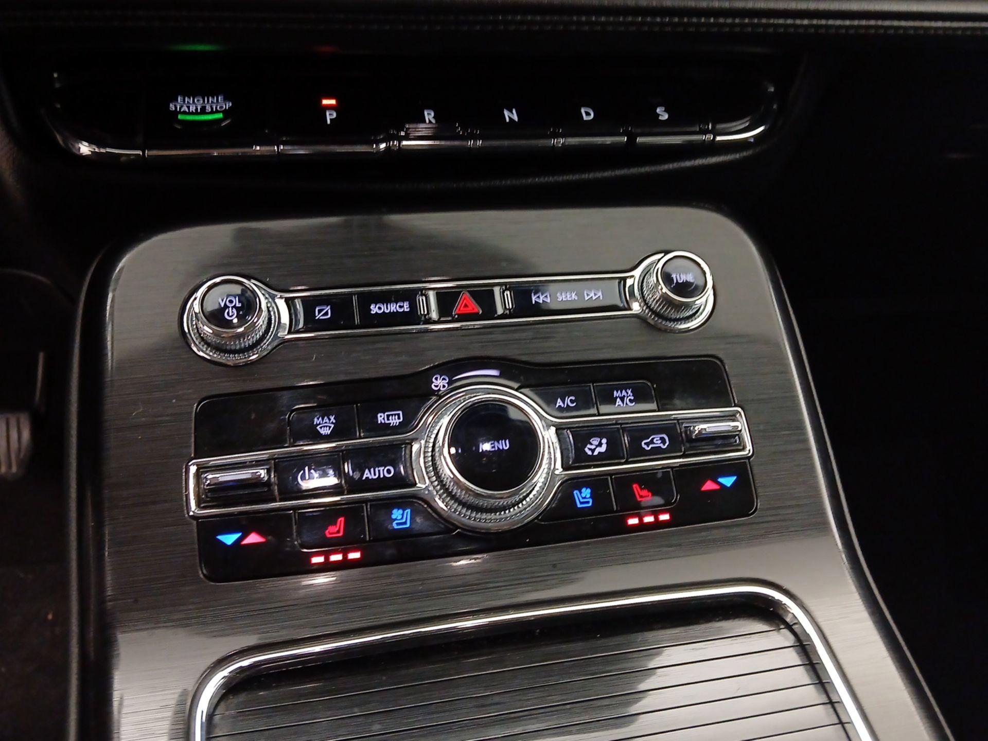 Thumbnail: 2021 Lincoln Nautilus - 17