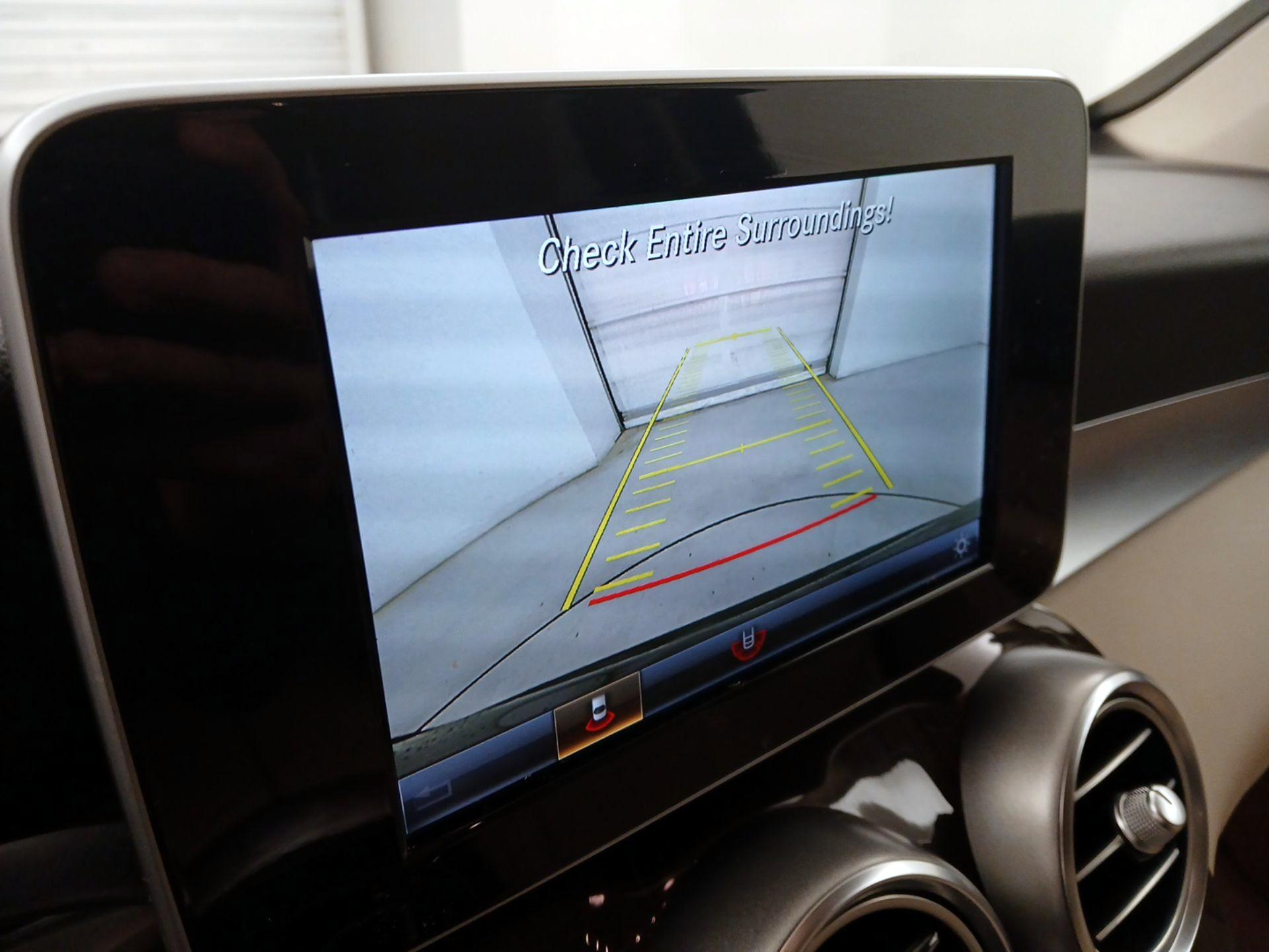 Thumbnail: 2019 Mercedes-Benz GLC - 15