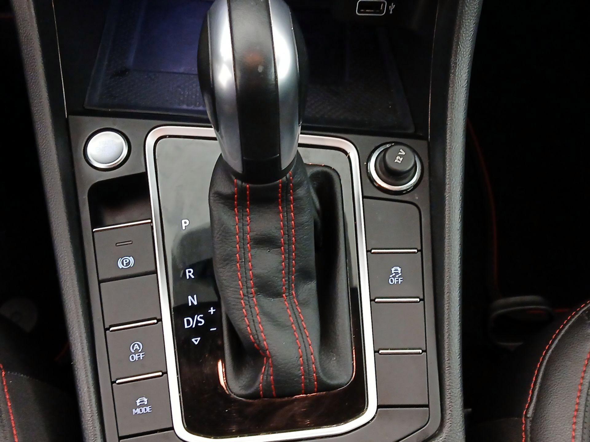 Thumbnail: 2020 Volkswagen Jetta - 17