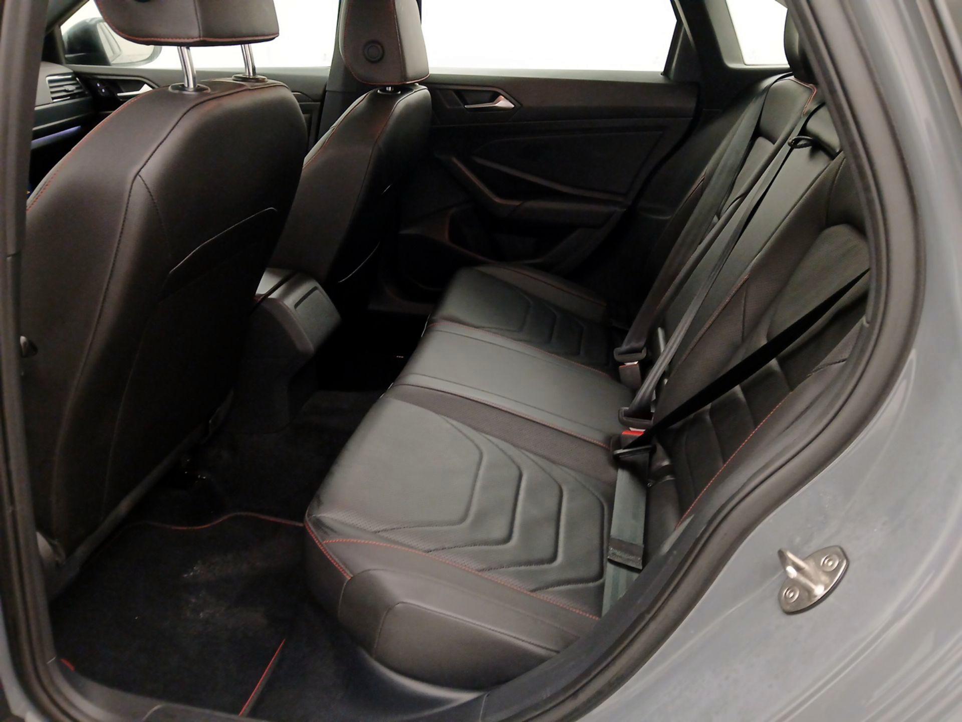 Thumbnail: 2020 Volkswagen Jetta - 20