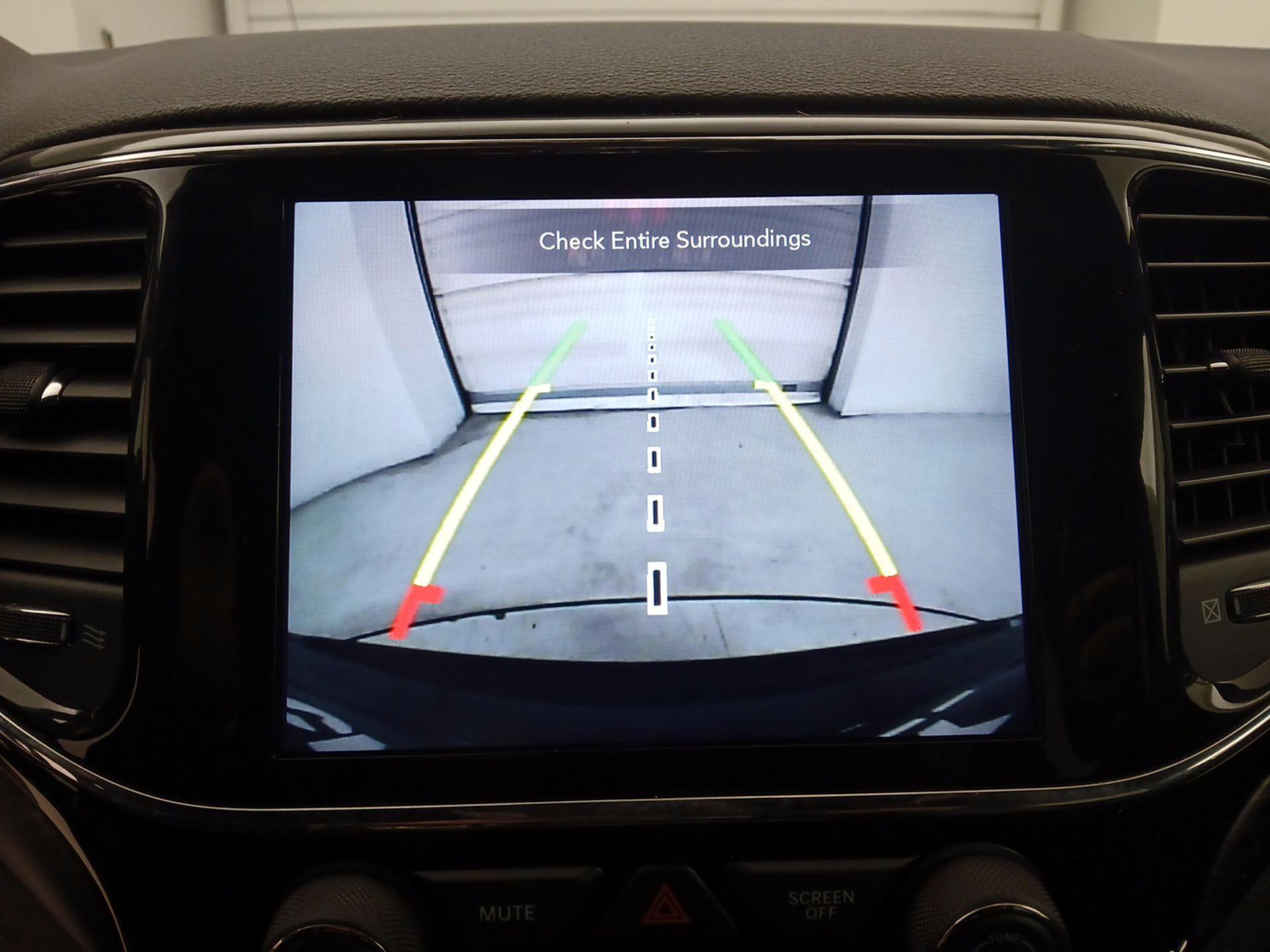 Thumbnail: 2020 Jeep Grand Cherokee - 15