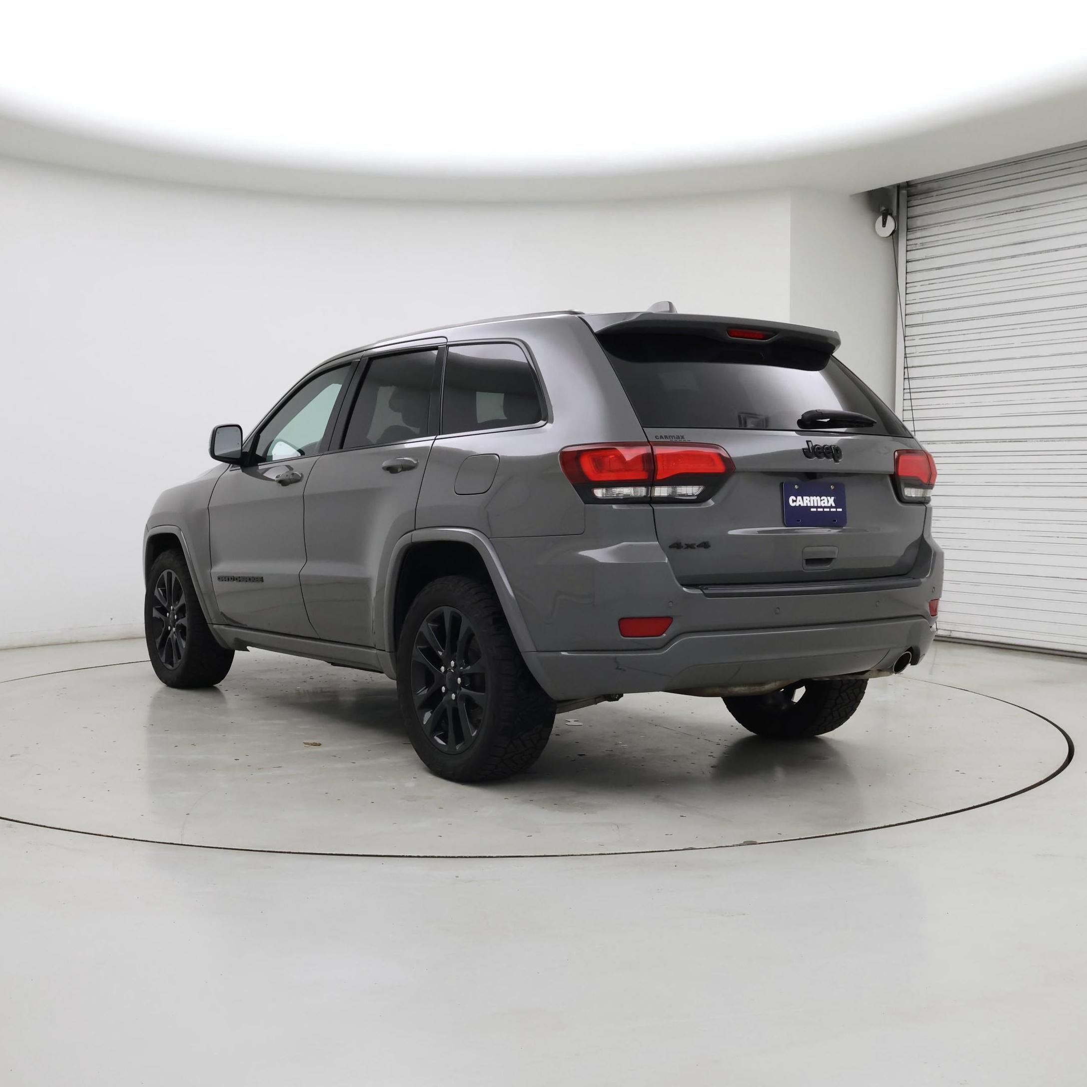 Thumbnail: 2020 Jeep Grand Cherokee - 2