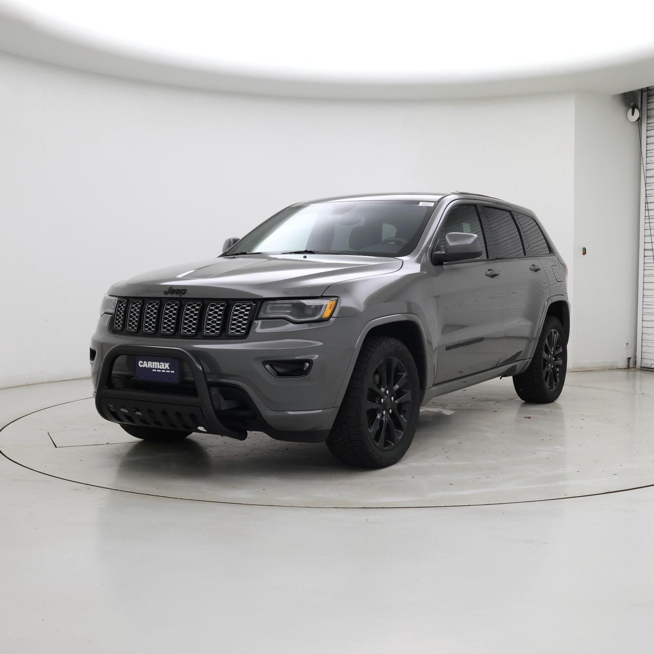 Thumbnail: 2020 Jeep Grand Cherokee - 4