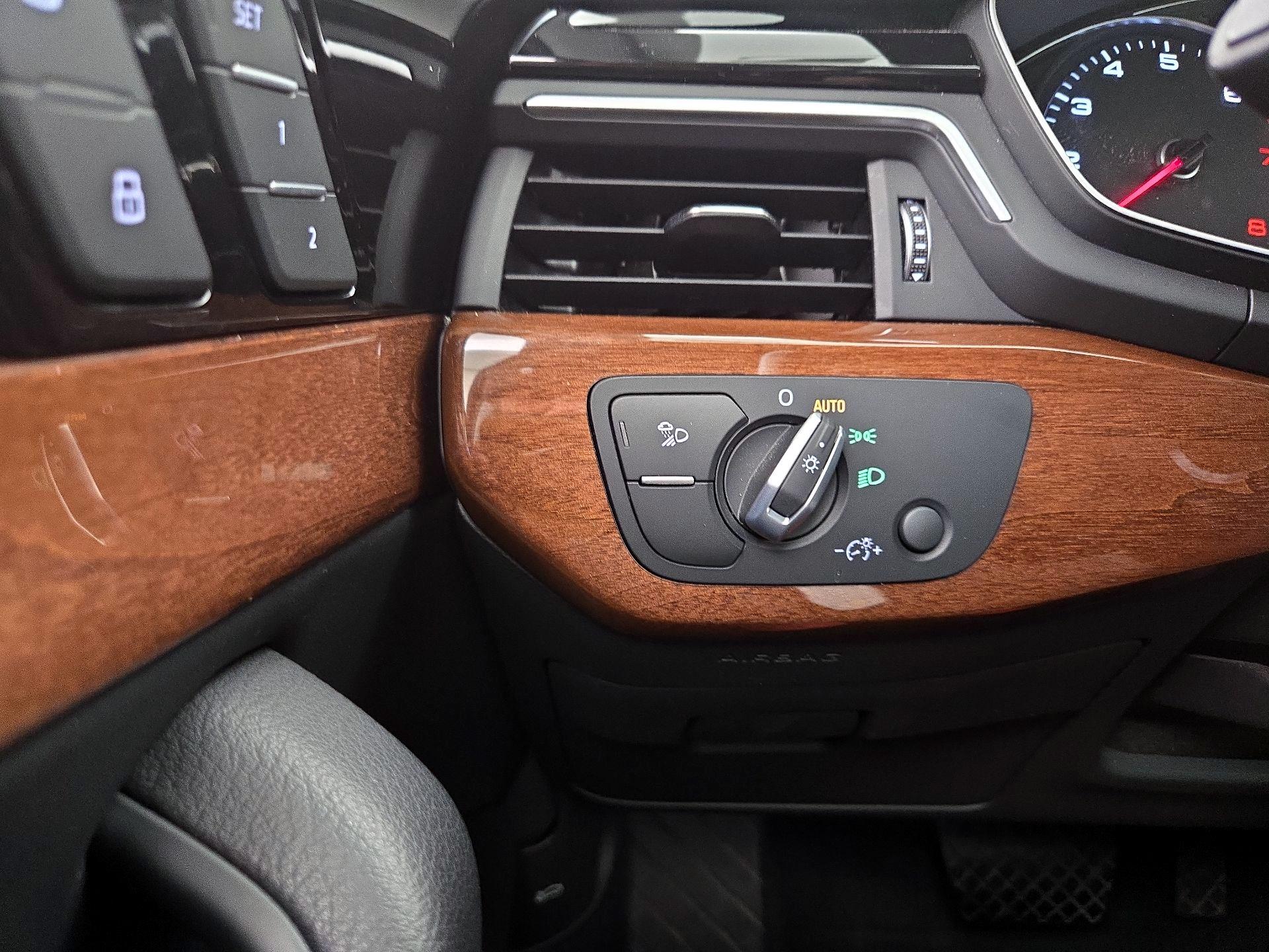 Thumbnail: 2023 Audi A4 - 13