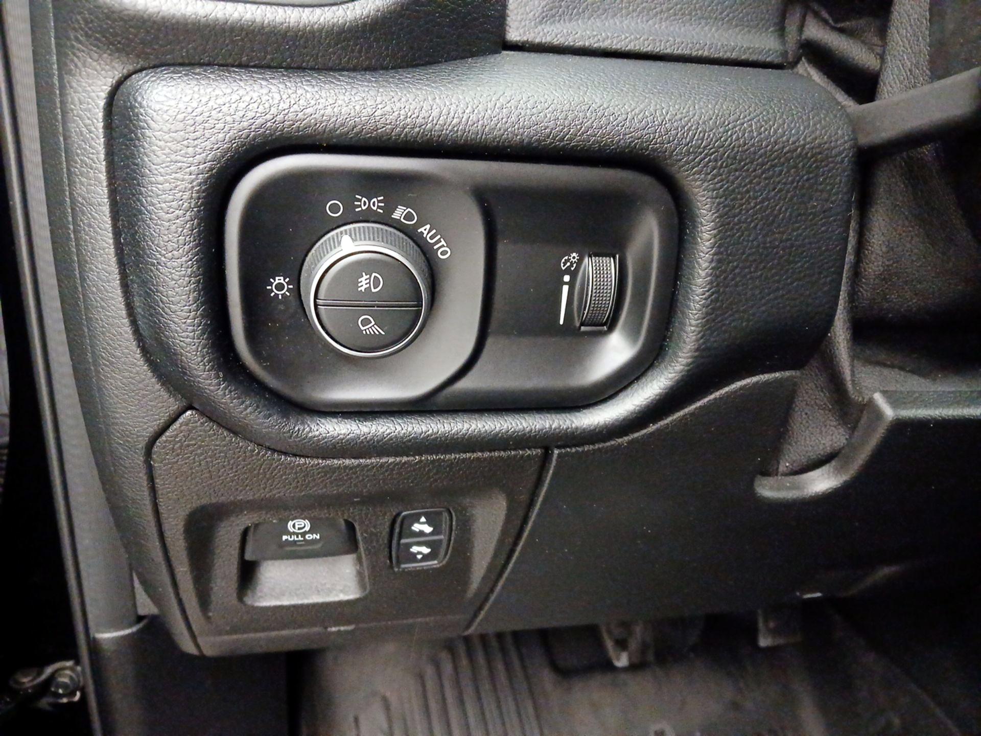 Thumbnail: 2021 RAM 1500 - 13