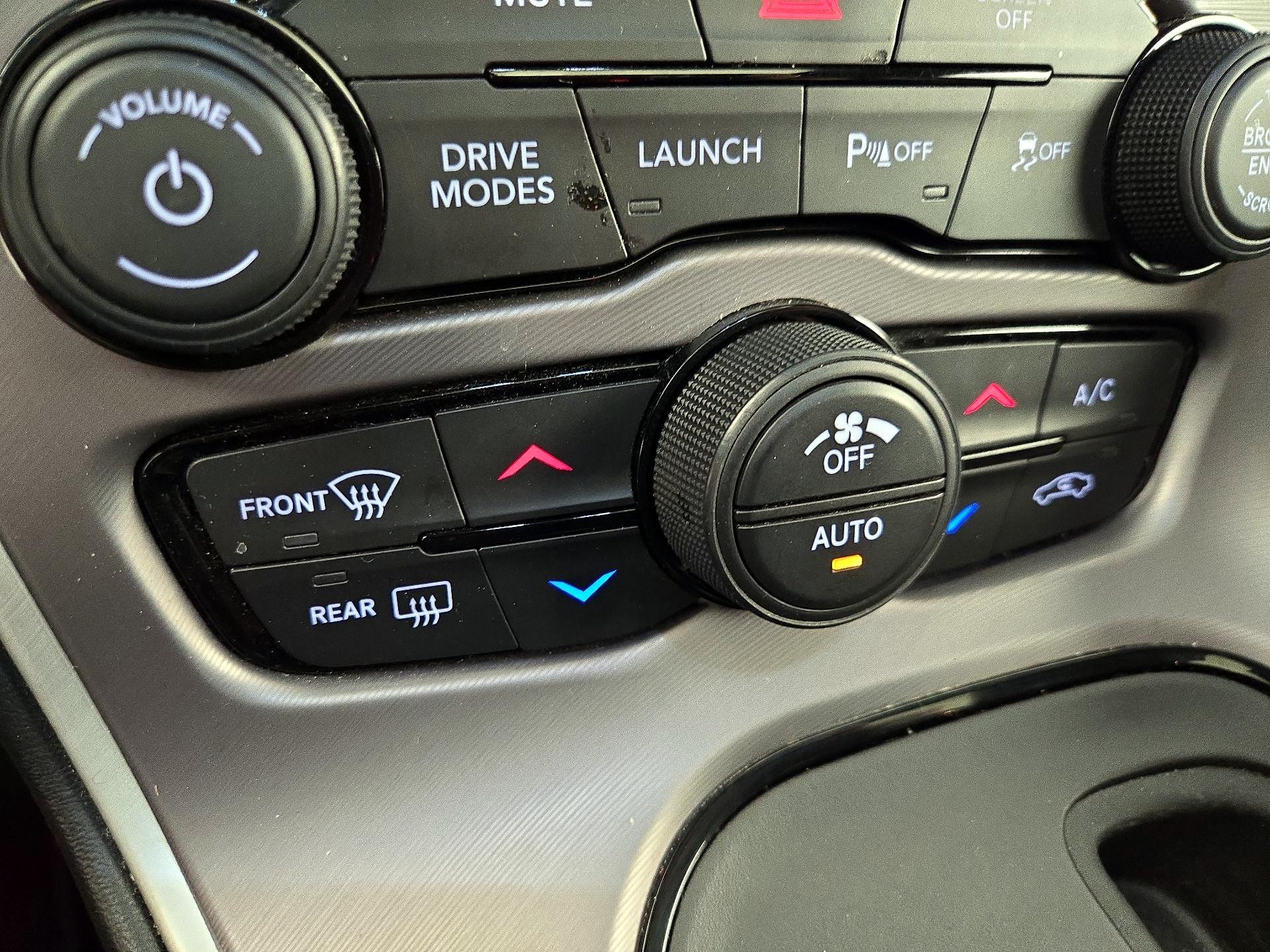 Thumbnail: 2022 Dodge Challenger - 17