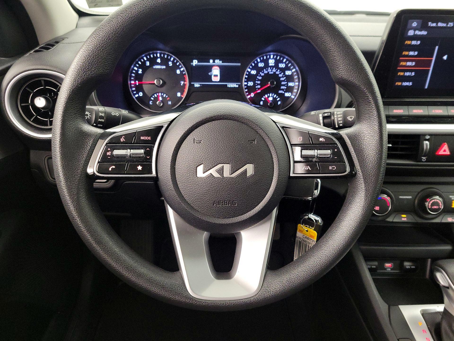 Thumbnail: 2023 Kia Forte - 10