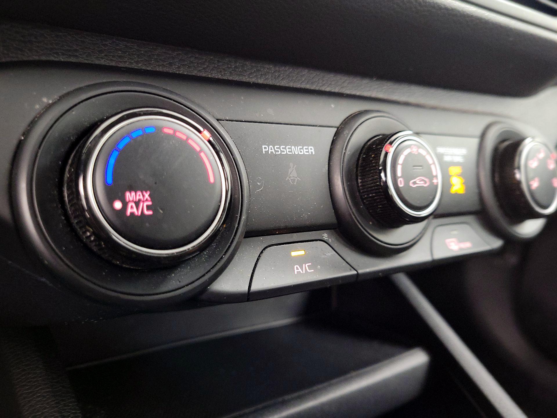 Thumbnail: 2023 Kia Forte - 16