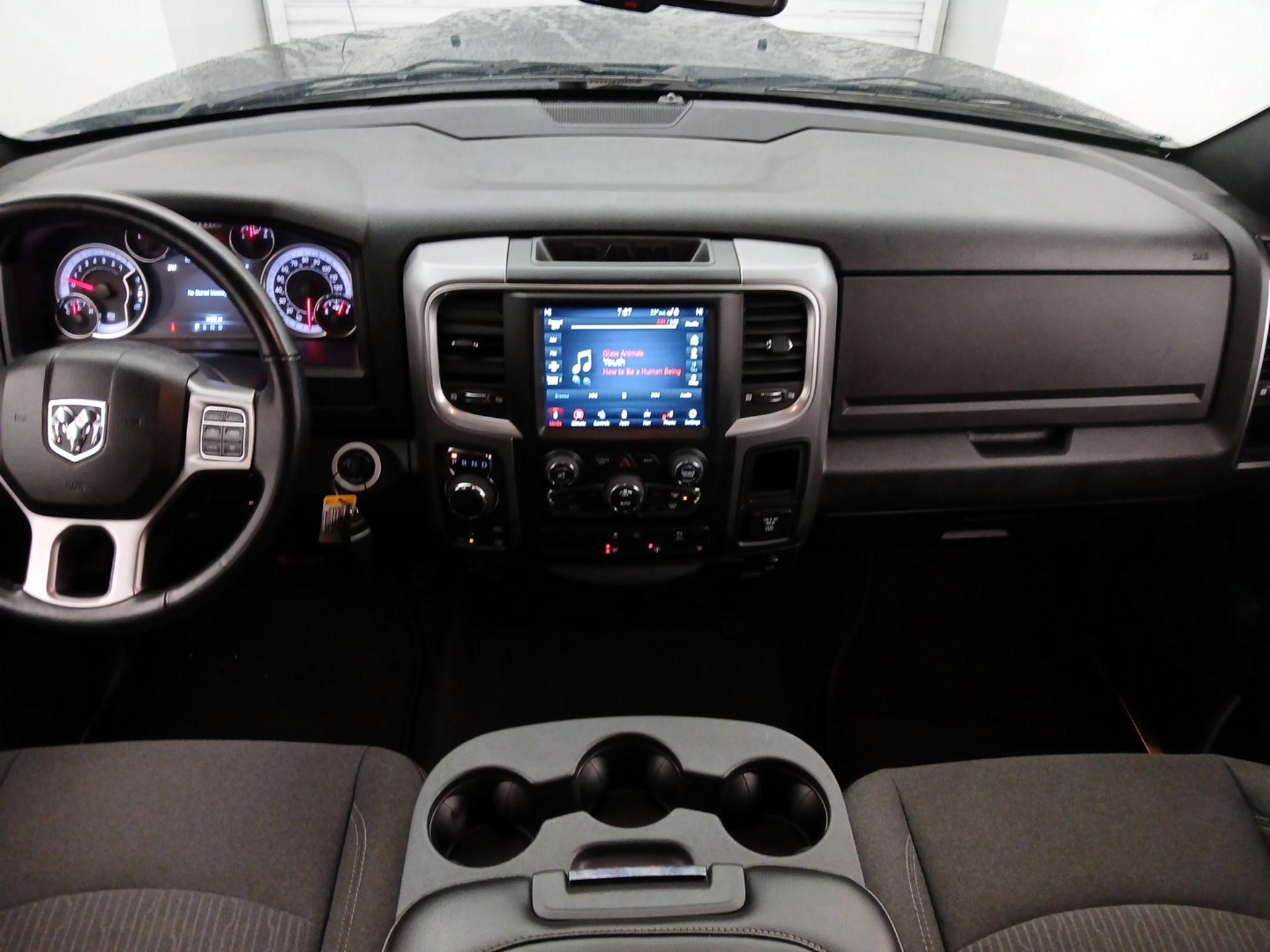 Thumbnail: 2022 RAM 1500 Classic - 9