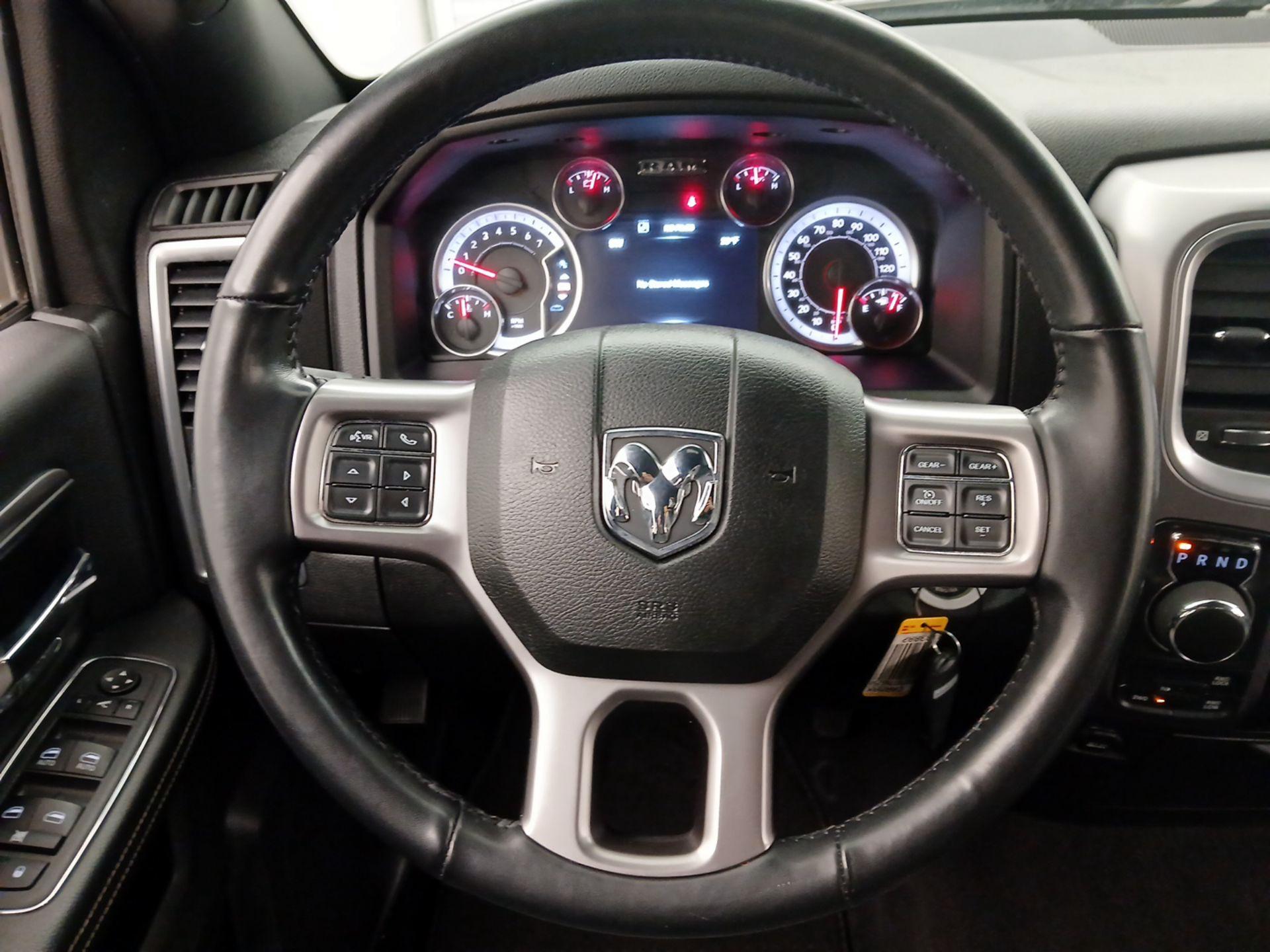 Thumbnail: 2022 RAM 1500 Classic - 10