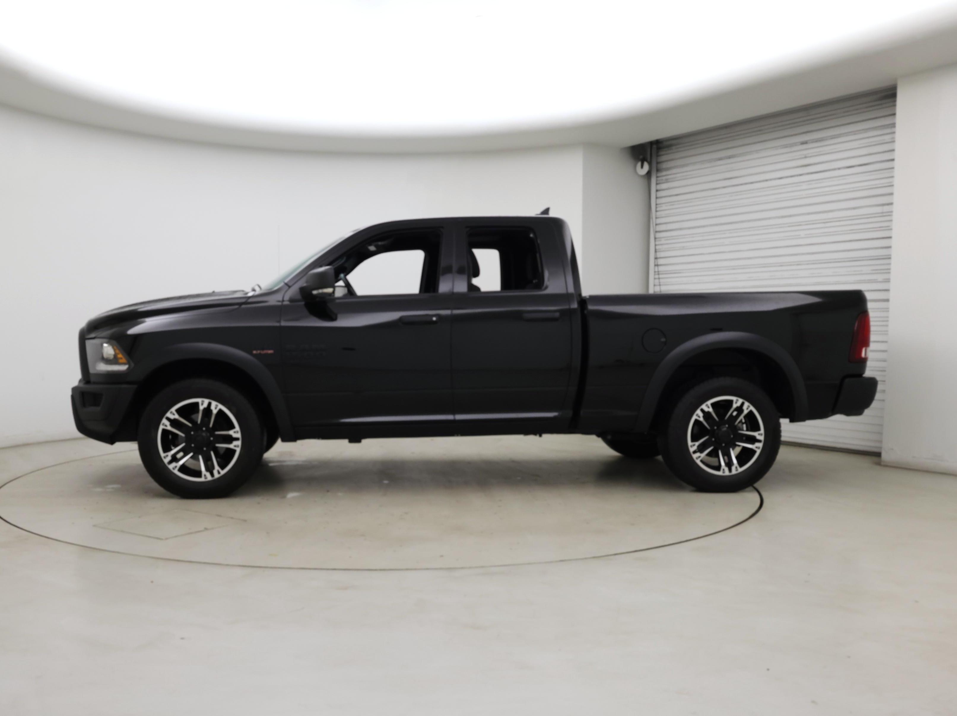 Thumbnail: 2022 RAM 1500 Classic - 3