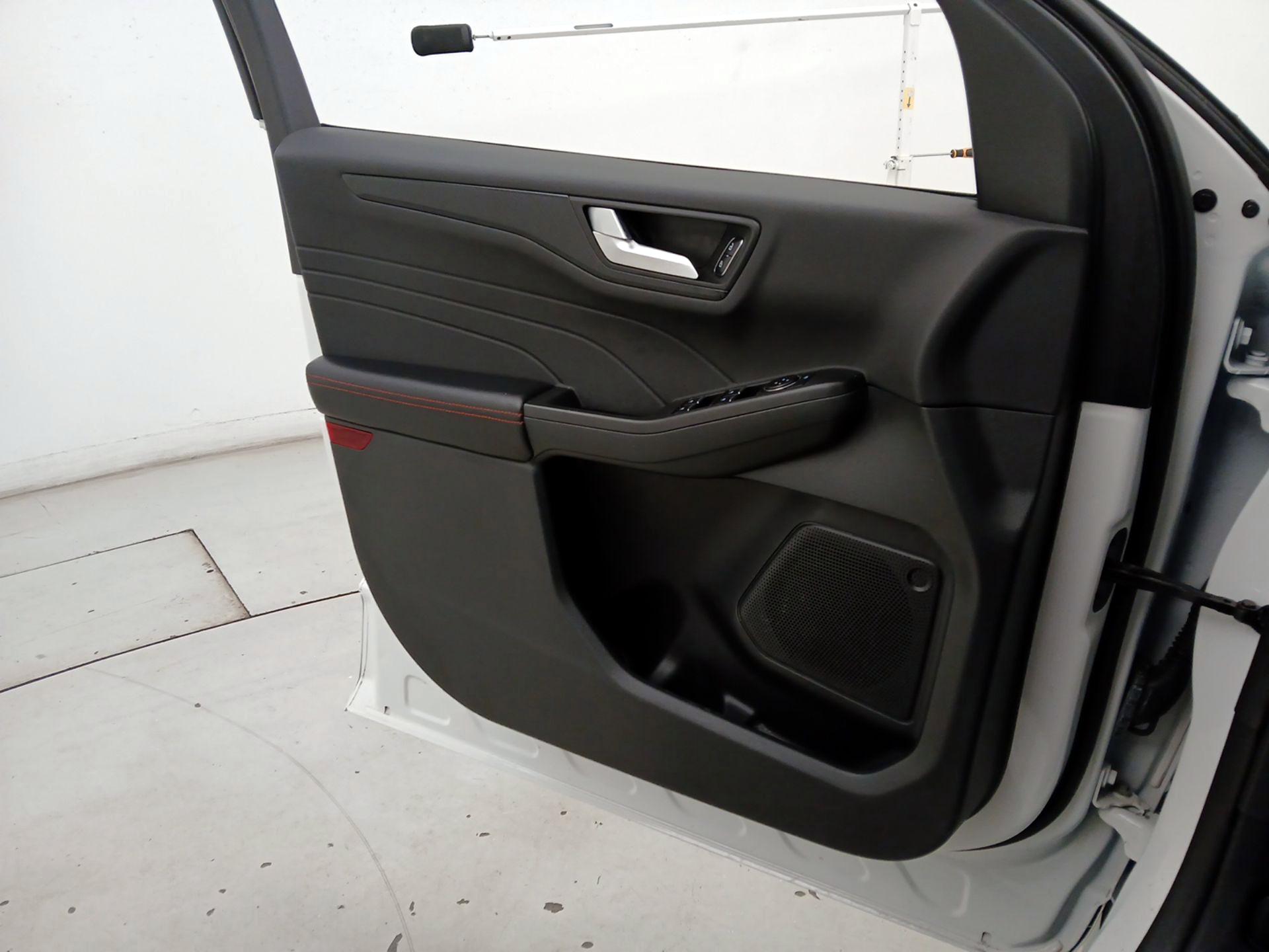 Thumbnail: 2023 Ford Escape - 12