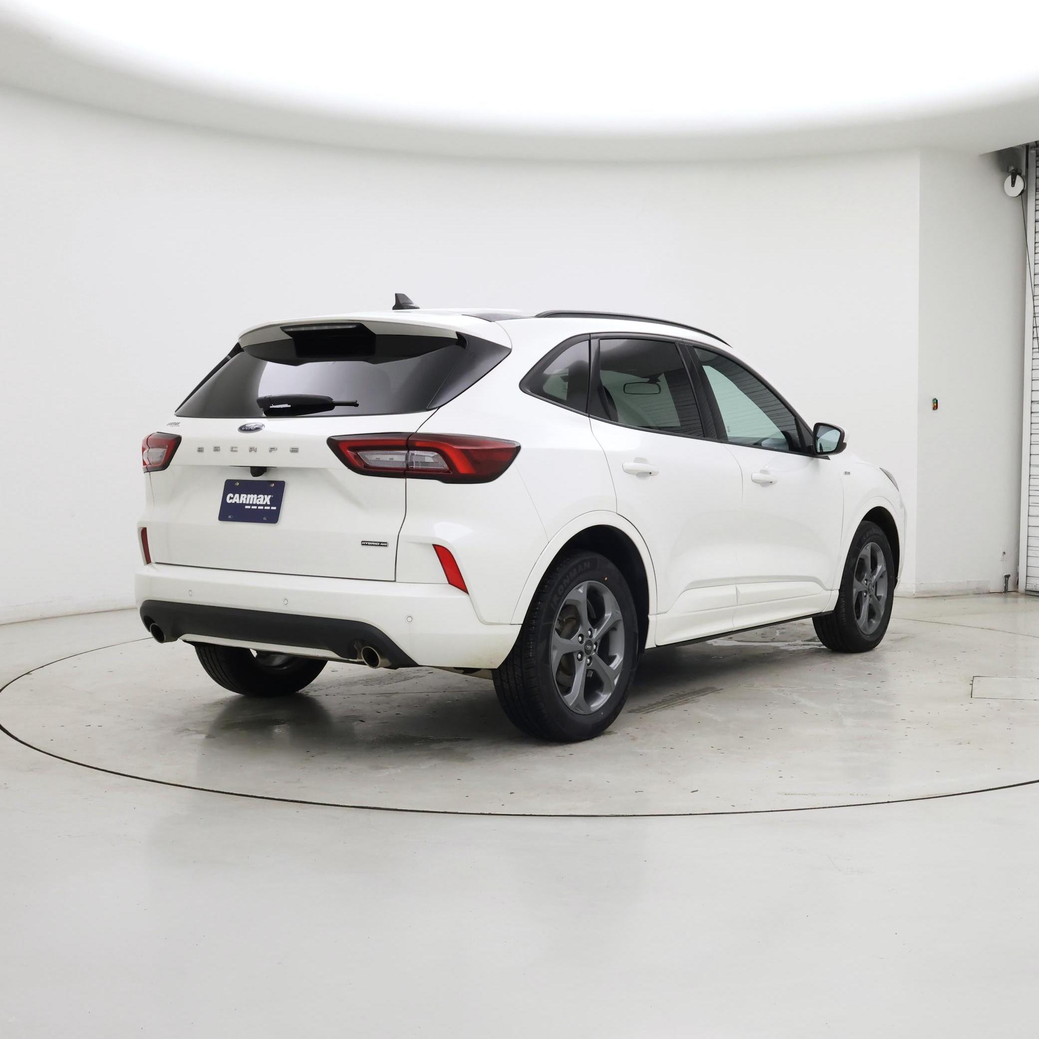 Thumbnail: 2023 Ford Escape - 8