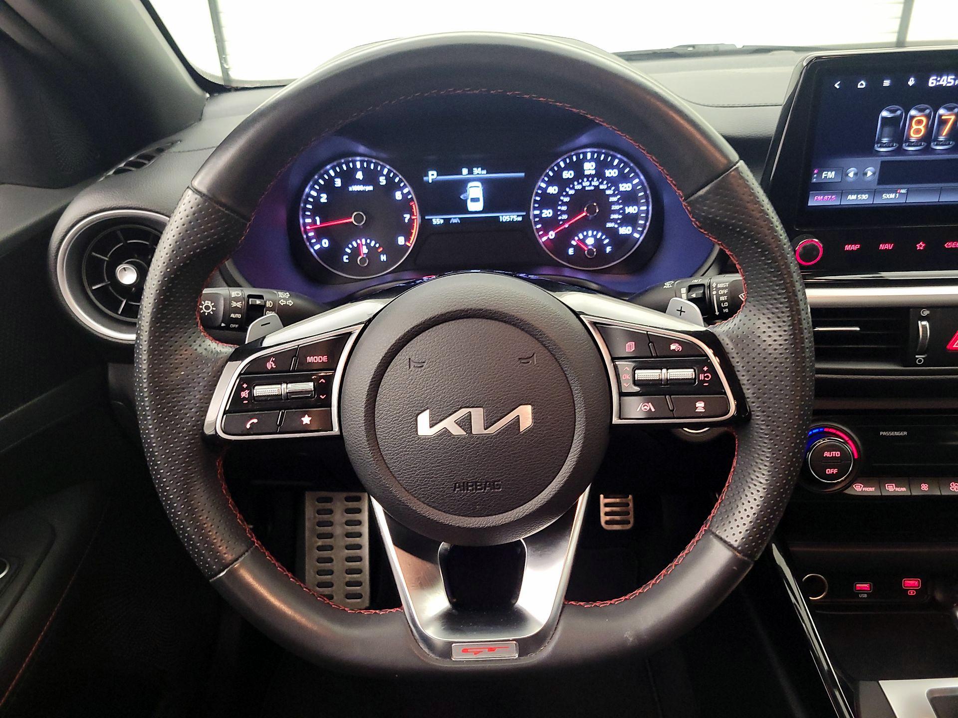 Thumbnail: 2022 Kia Forte - 10