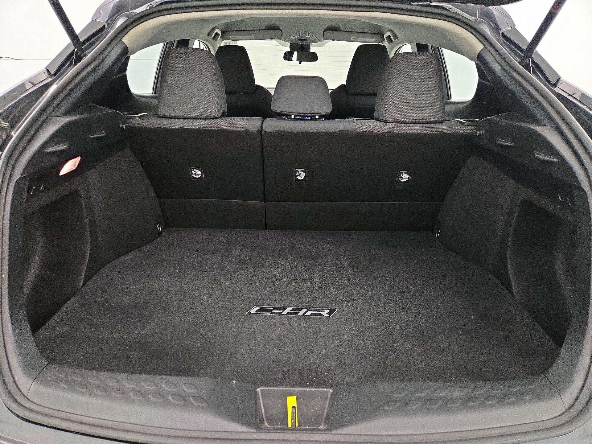 Thumbnail: 2021 Toyota C-HR - 20