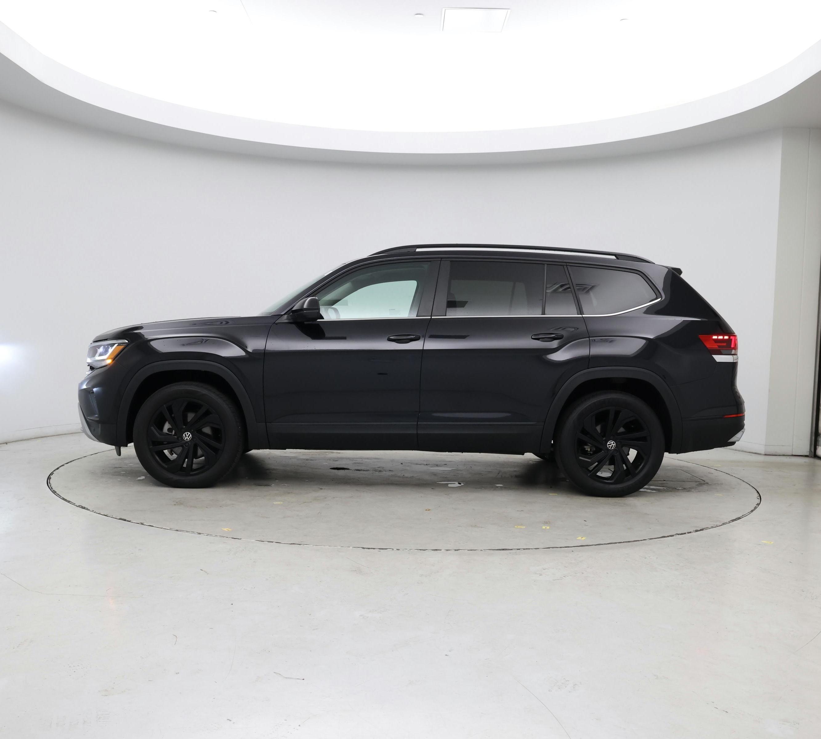 Thumbnail: 2022 Volkswagen Atlas - 3