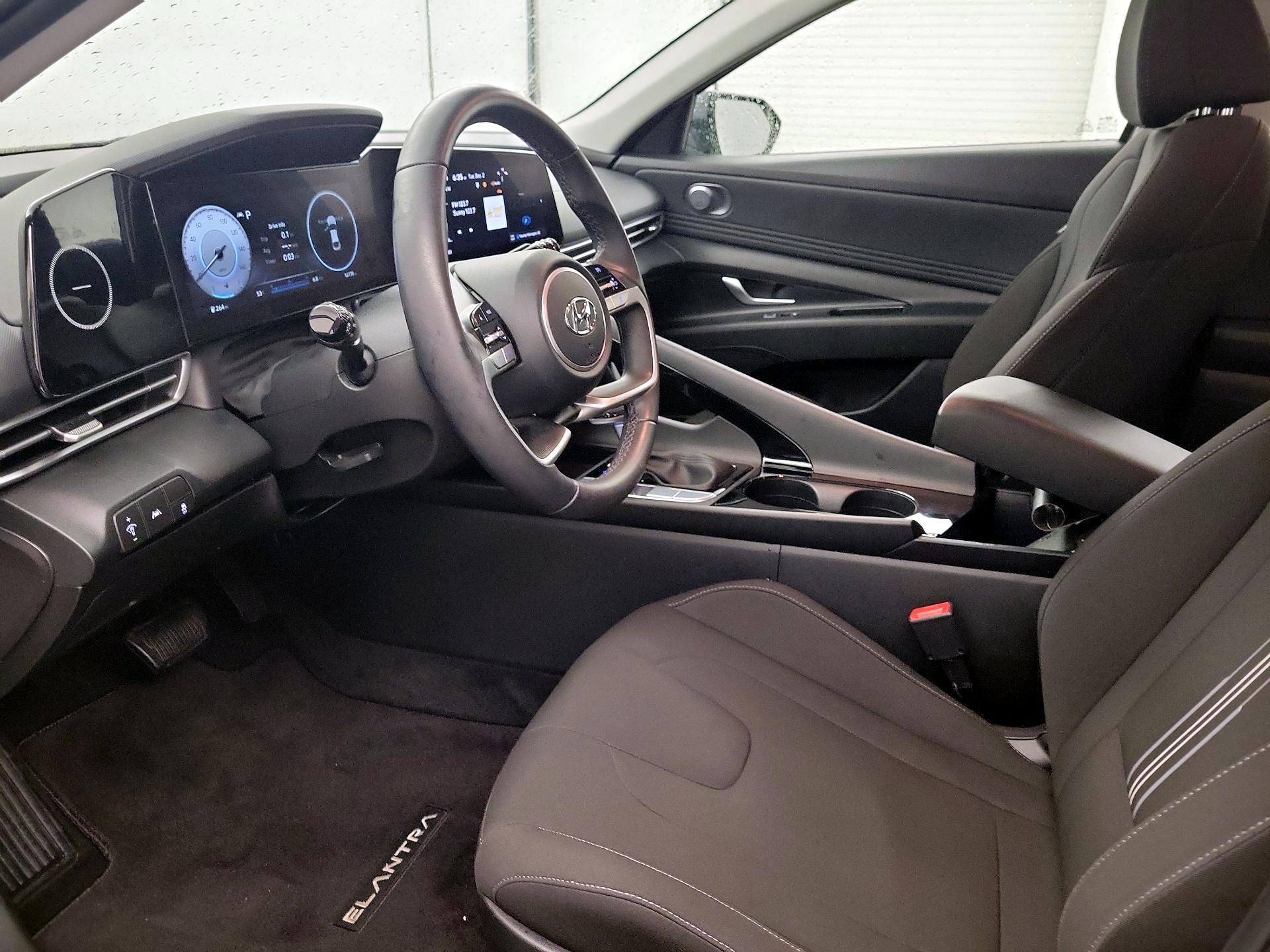 Thumbnail: 2023 Hyundai Elantra - 9