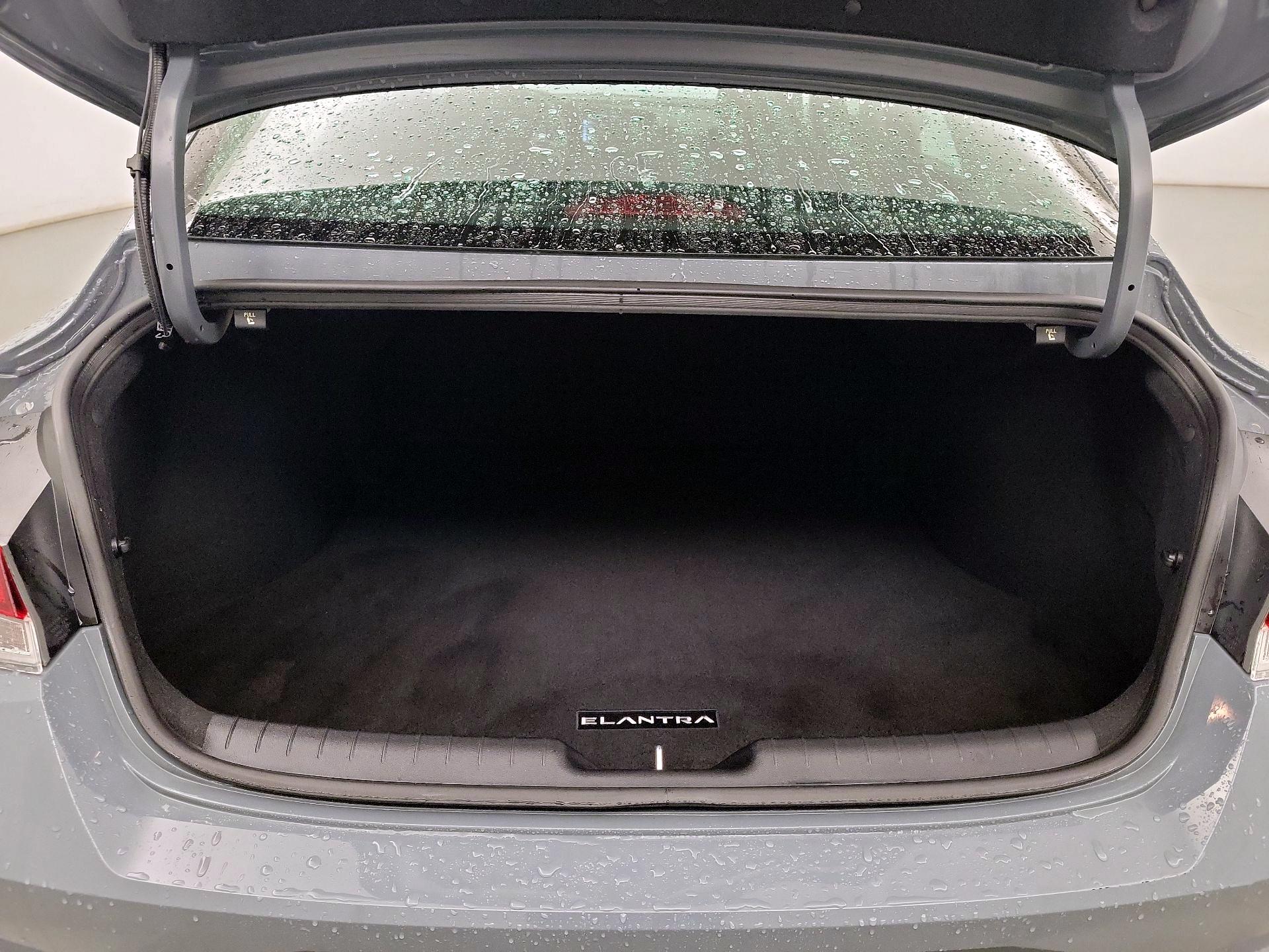 Thumbnail: 2023 Hyundai Elantra - 19