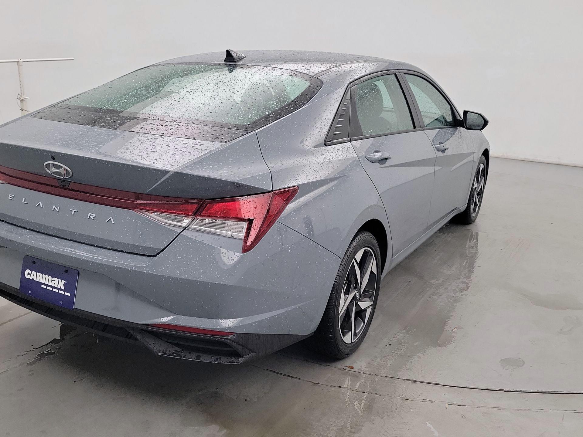 Thumbnail: 2023 Hyundai Elantra - 5