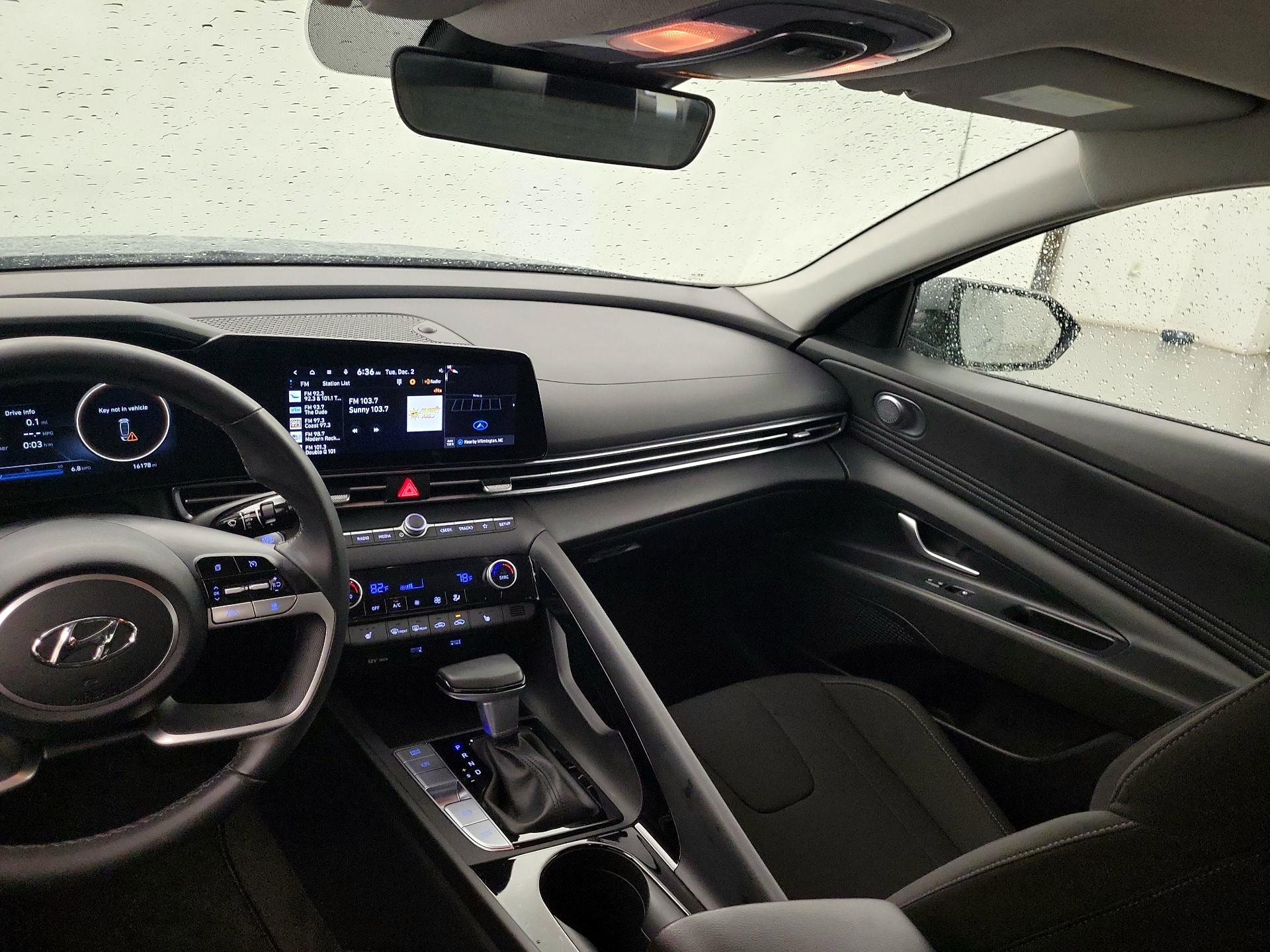 Thumbnail: 2023 Hyundai Elantra - 8