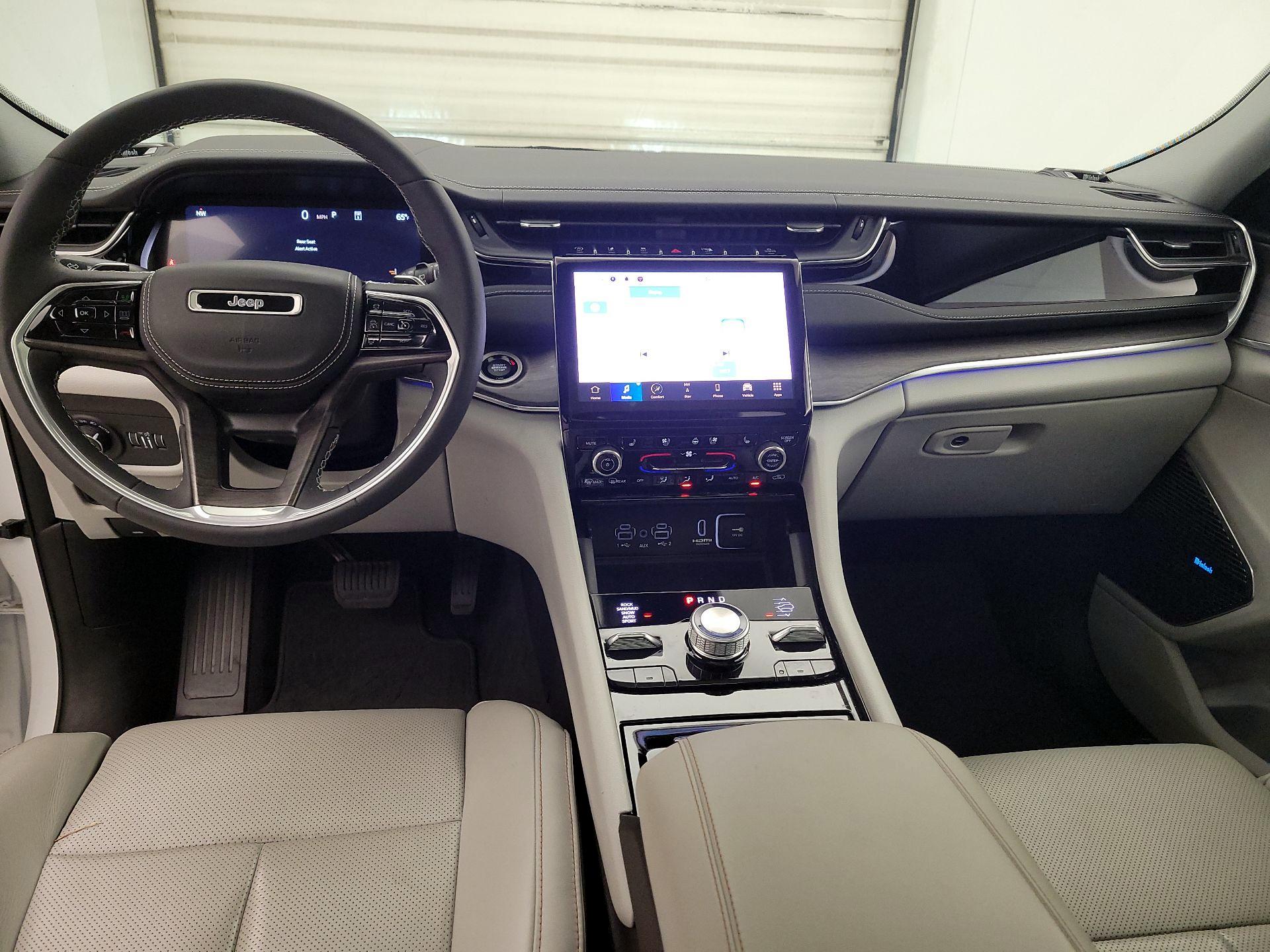 Thumbnail: 2022 Jeep Grand Cherokee L - 9