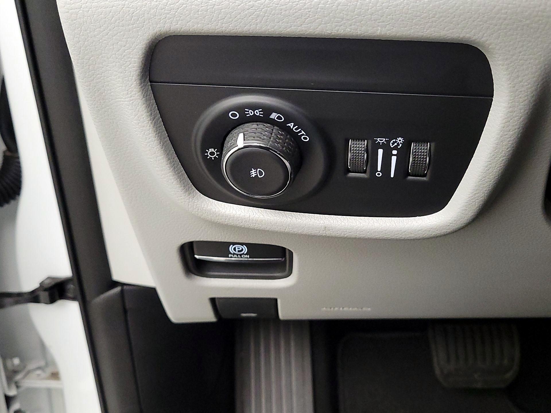 Thumbnail: 2022 Jeep Grand Cherokee L - 13