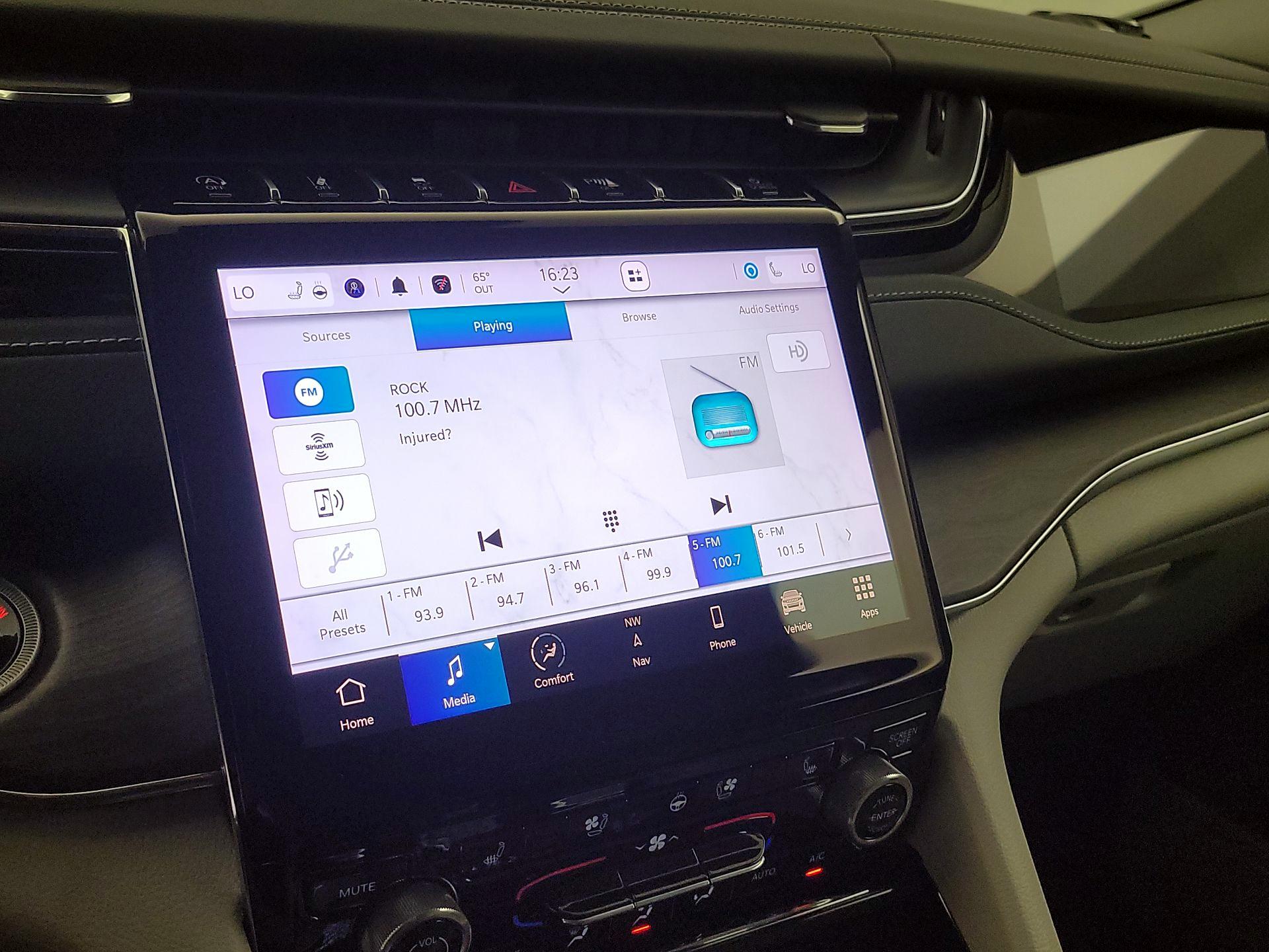 Thumbnail: 2022 Jeep Grand Cherokee L - 15