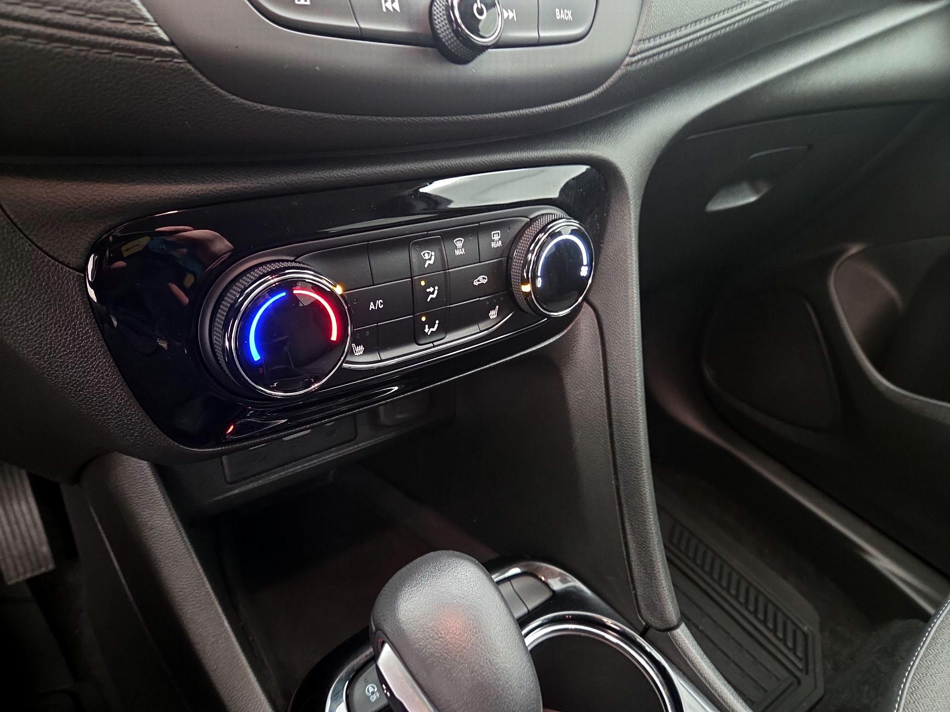 Thumbnail: 2023 Buick Encore GX - 14