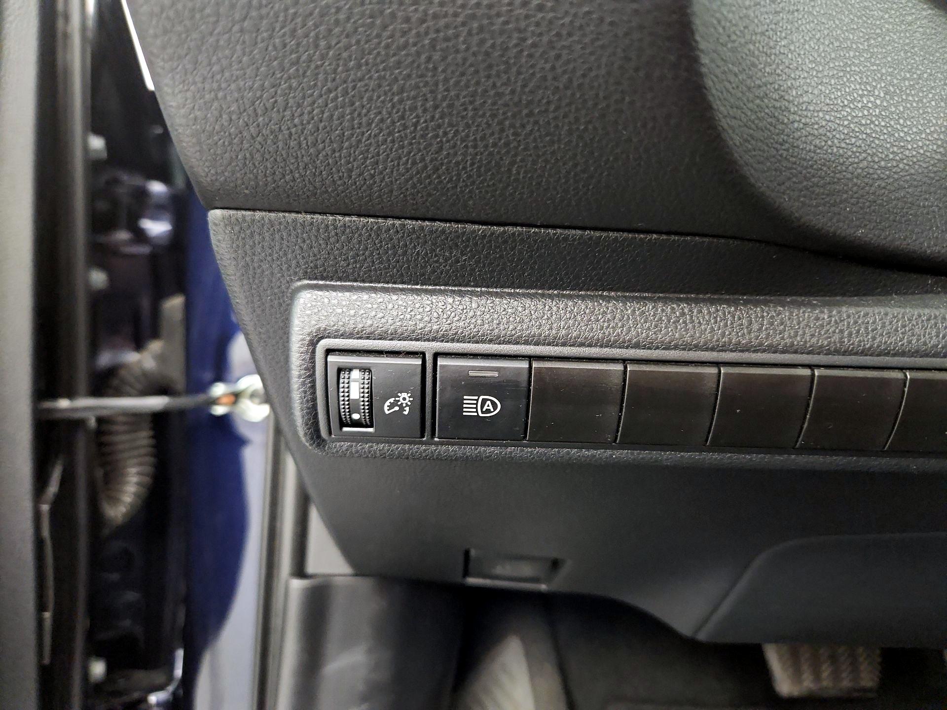 Thumbnail: 2024 Toyota Corolla - 11