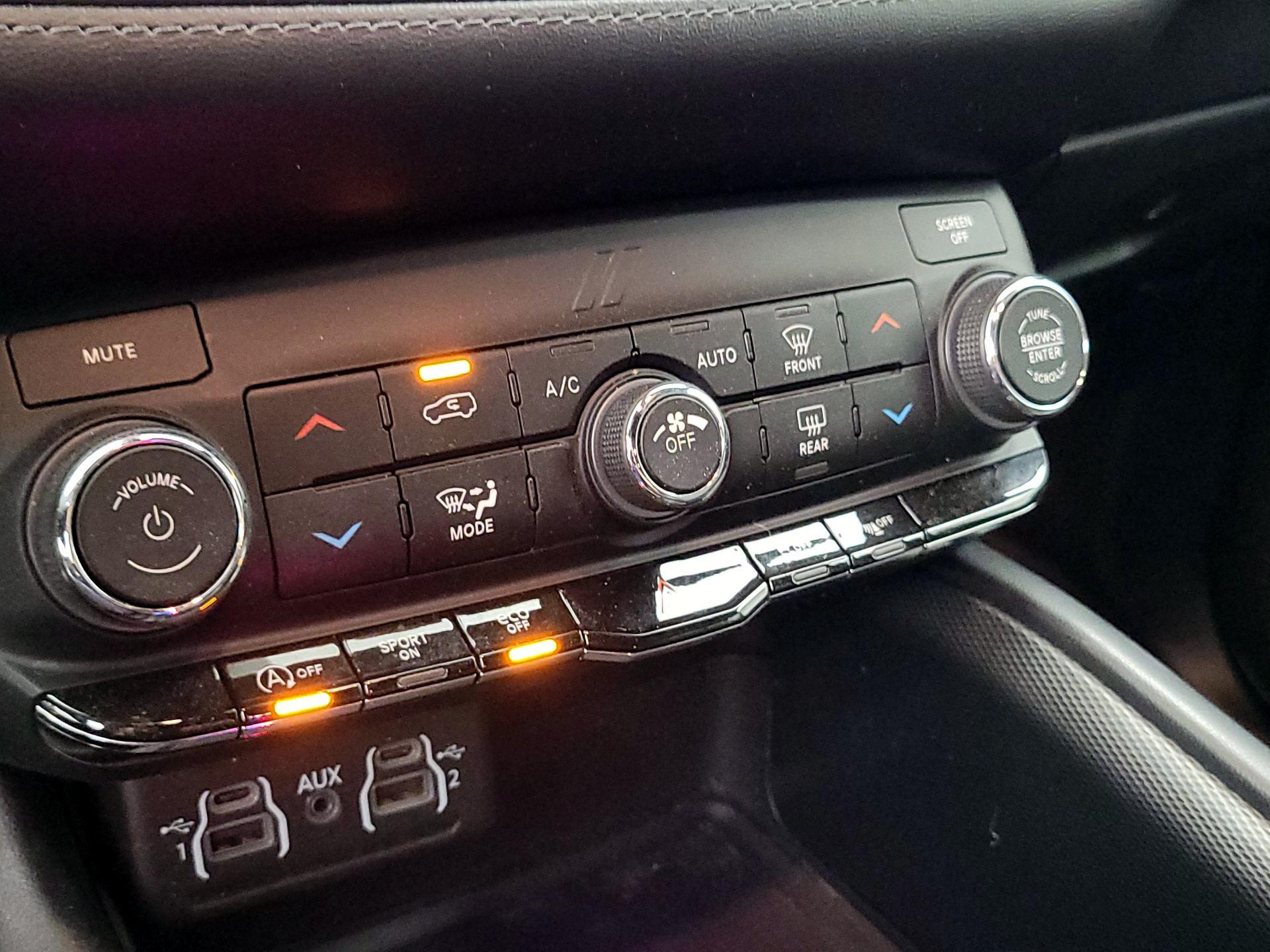 Thumbnail: 2021 Dodge Durango - 16