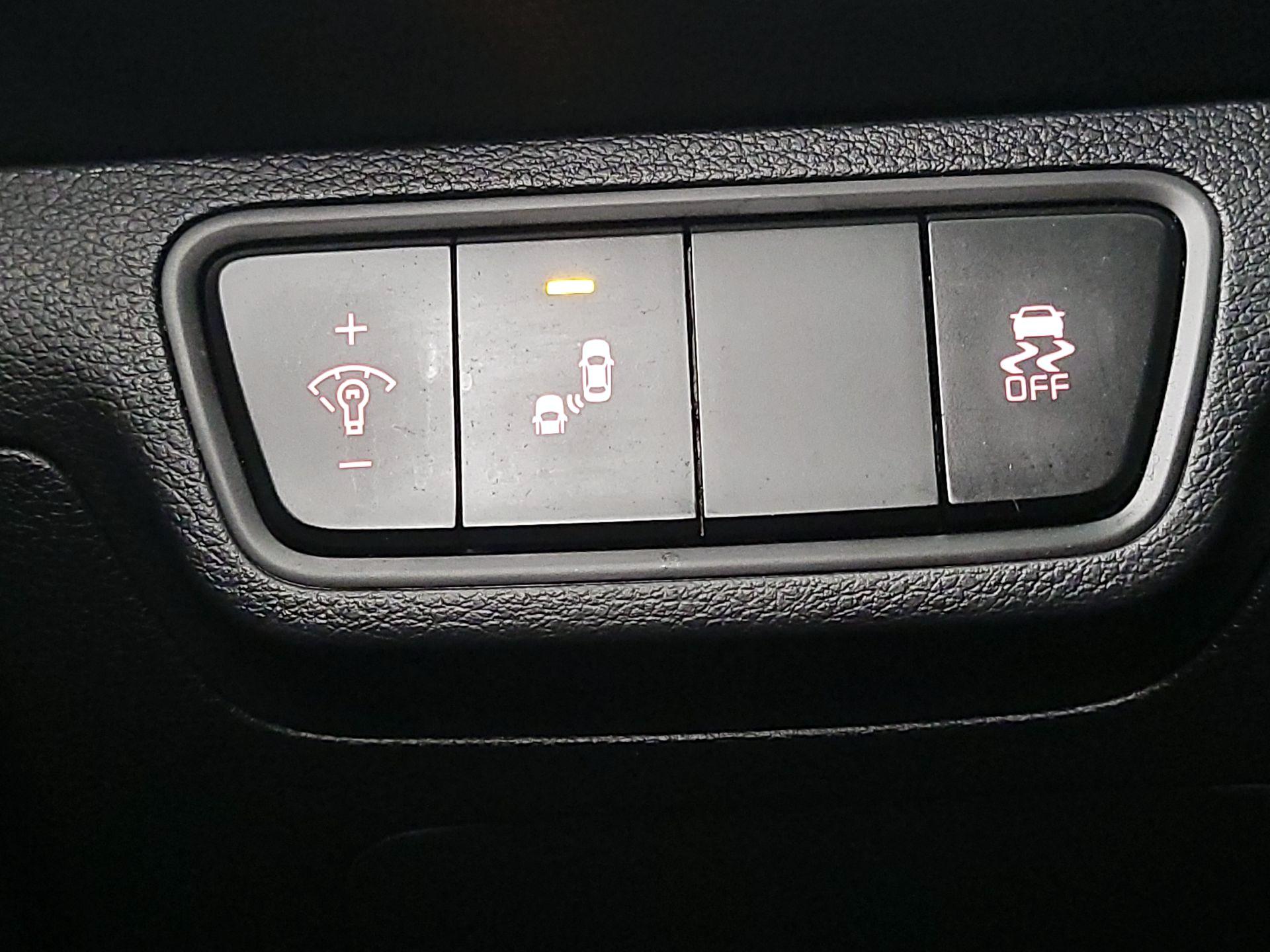 Thumbnail: 2023 Kia Forte - 13