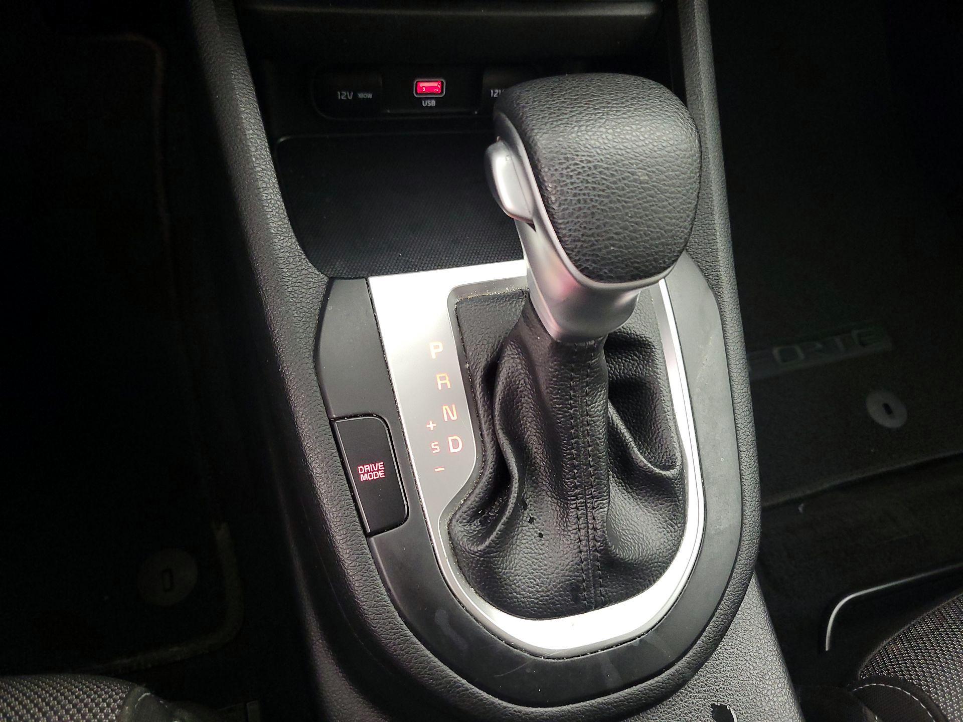 Thumbnail: 2023 Kia Forte - 17