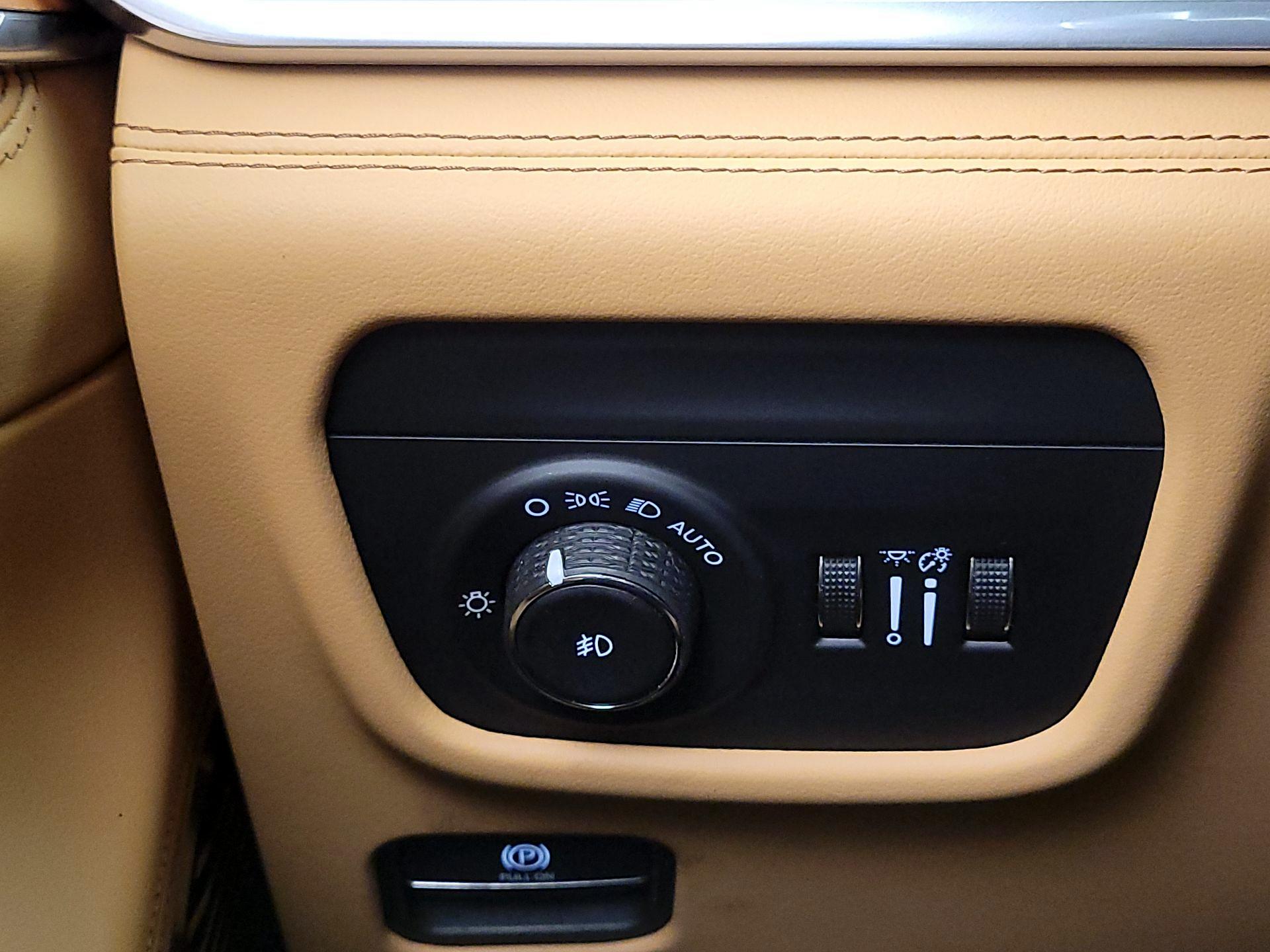 Thumbnail: 2023 Jeep Grand Cherokee - 13