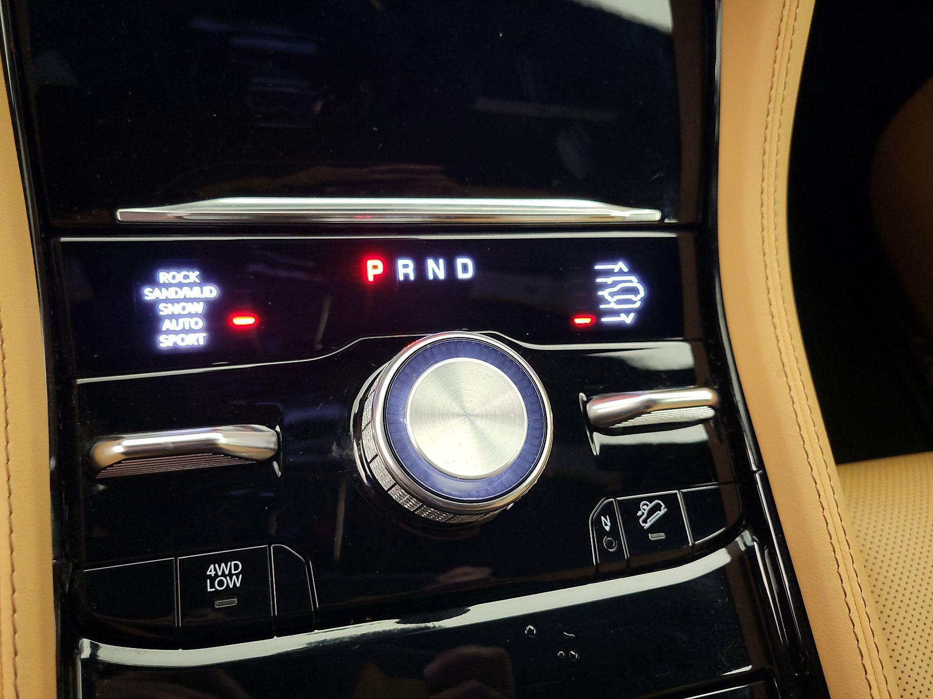 Thumbnail: 2023 Jeep Grand Cherokee - 17