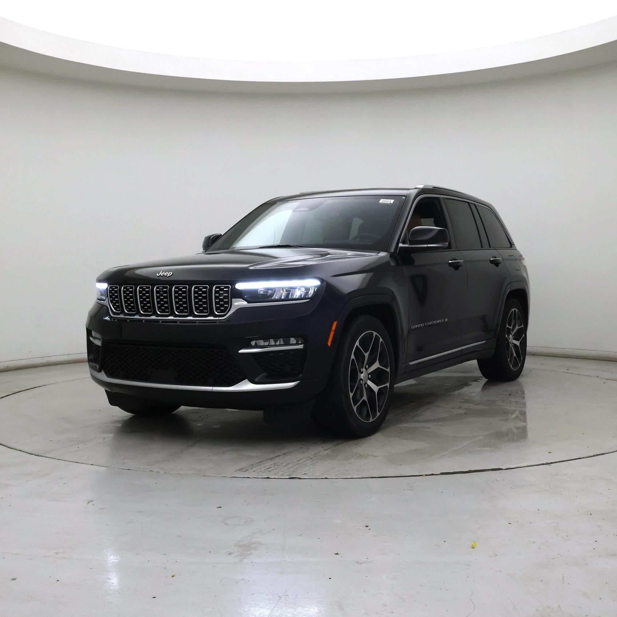 Thumbnail: 2023 Jeep Grand Cherokee - 4