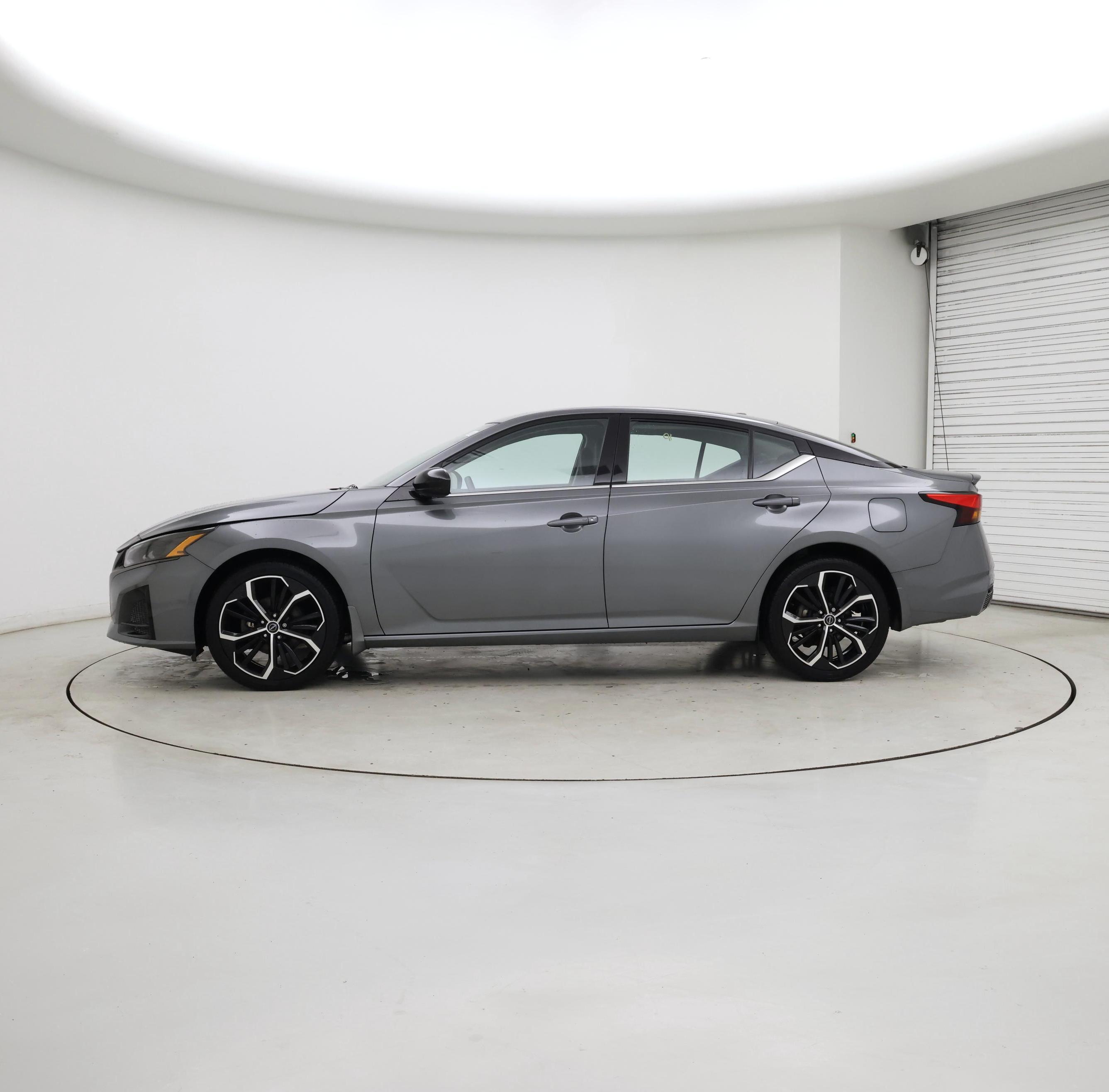 Thumbnail: 2023 Nissan Altima - 3