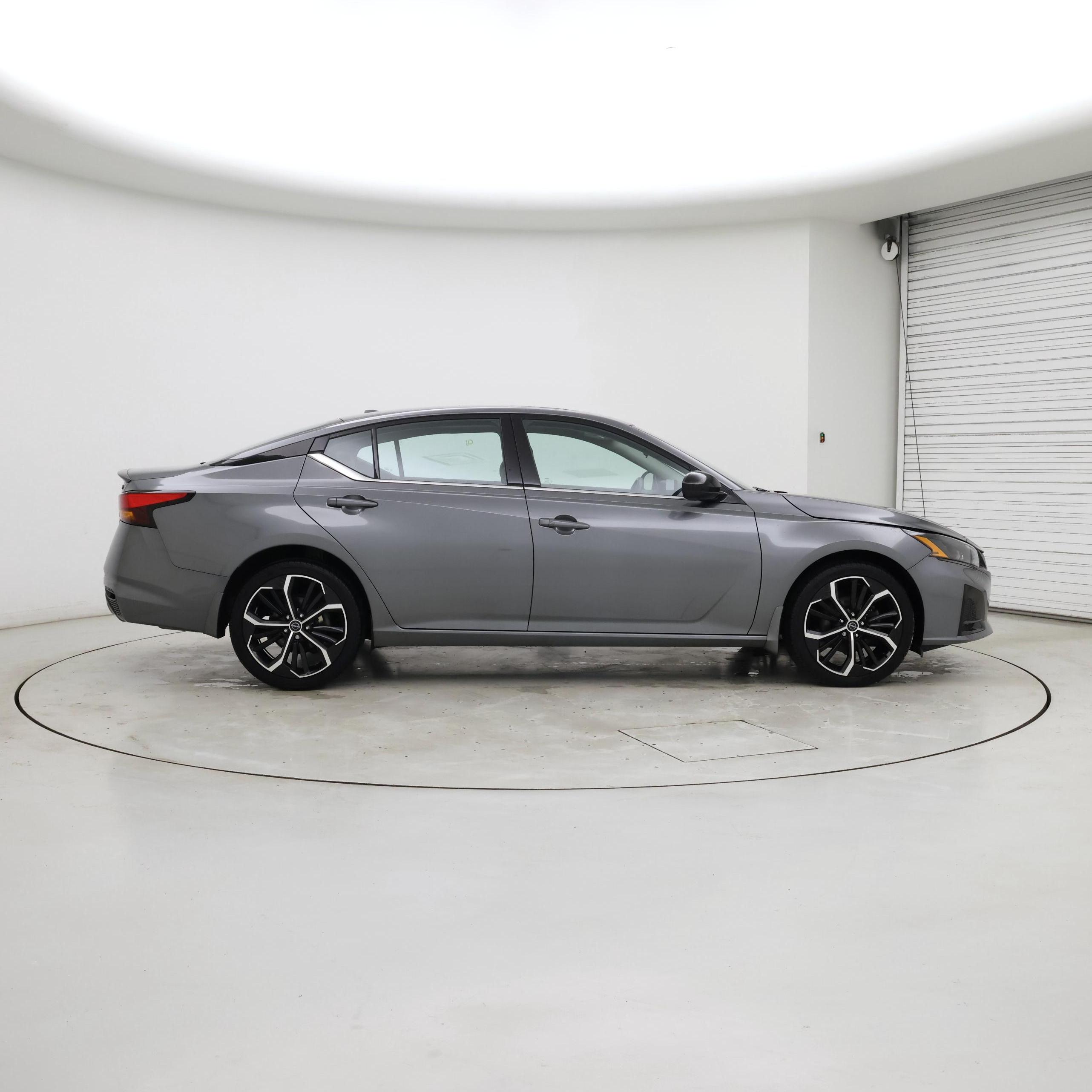 Thumbnail: 2023 Nissan Altima - 7