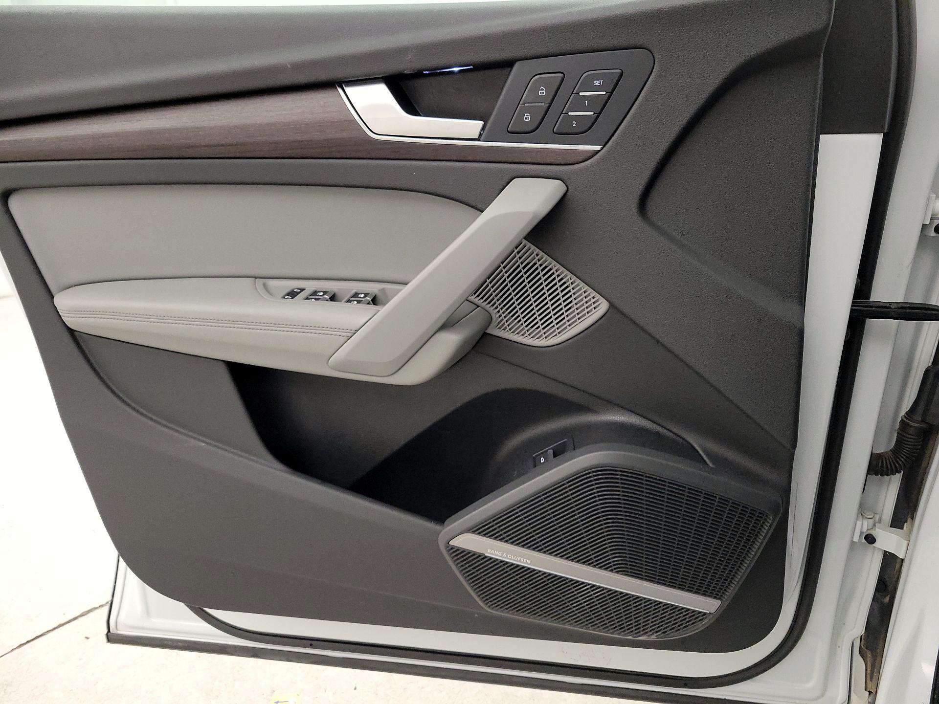 Thumbnail: 2022 Audi Q5 - 12