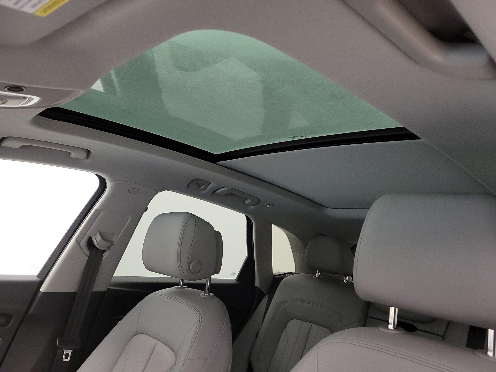 Thumbnail: 2022 Audi Q5 - 19