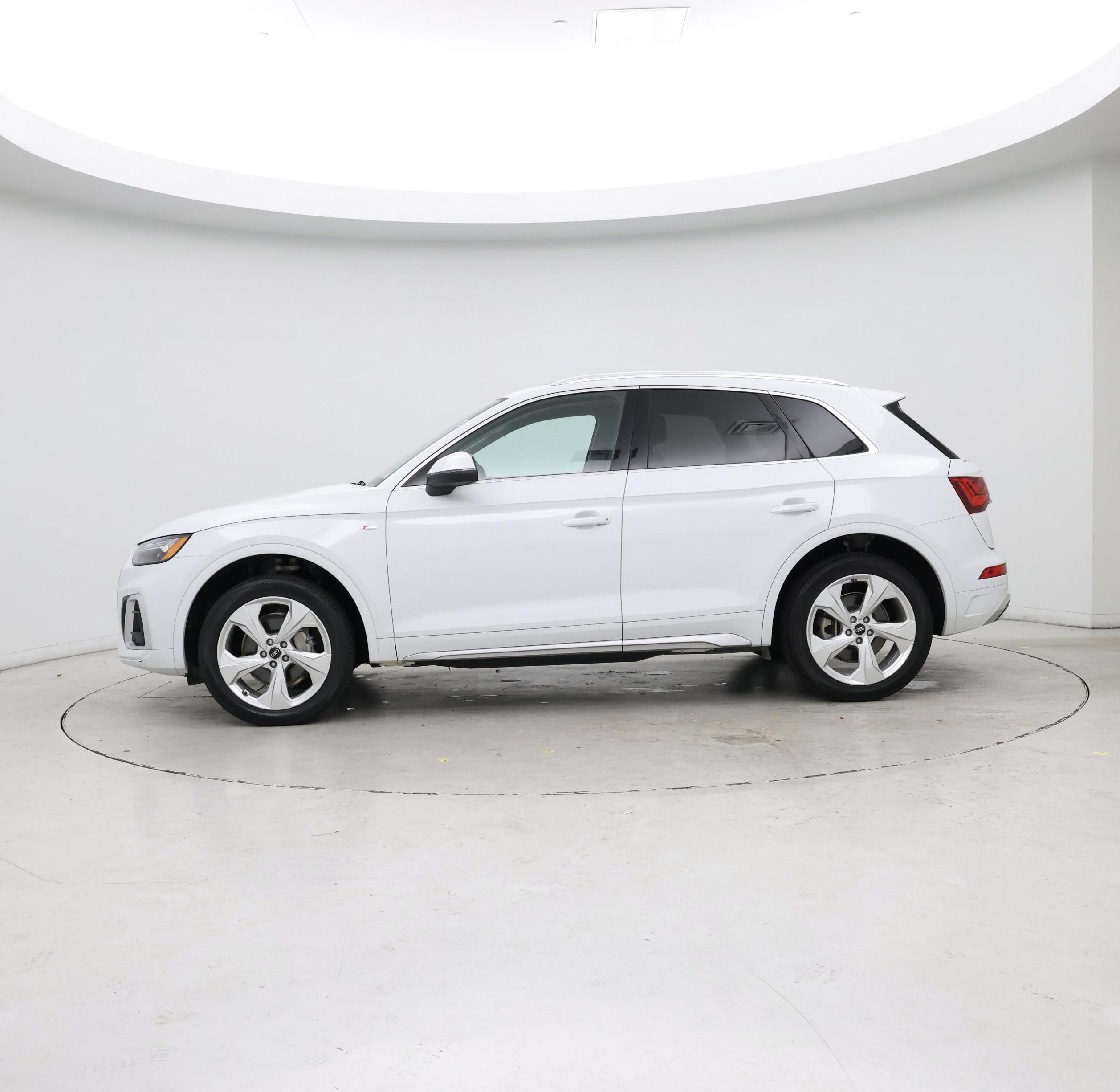 Thumbnail: 2022 Audi Q5 - 3