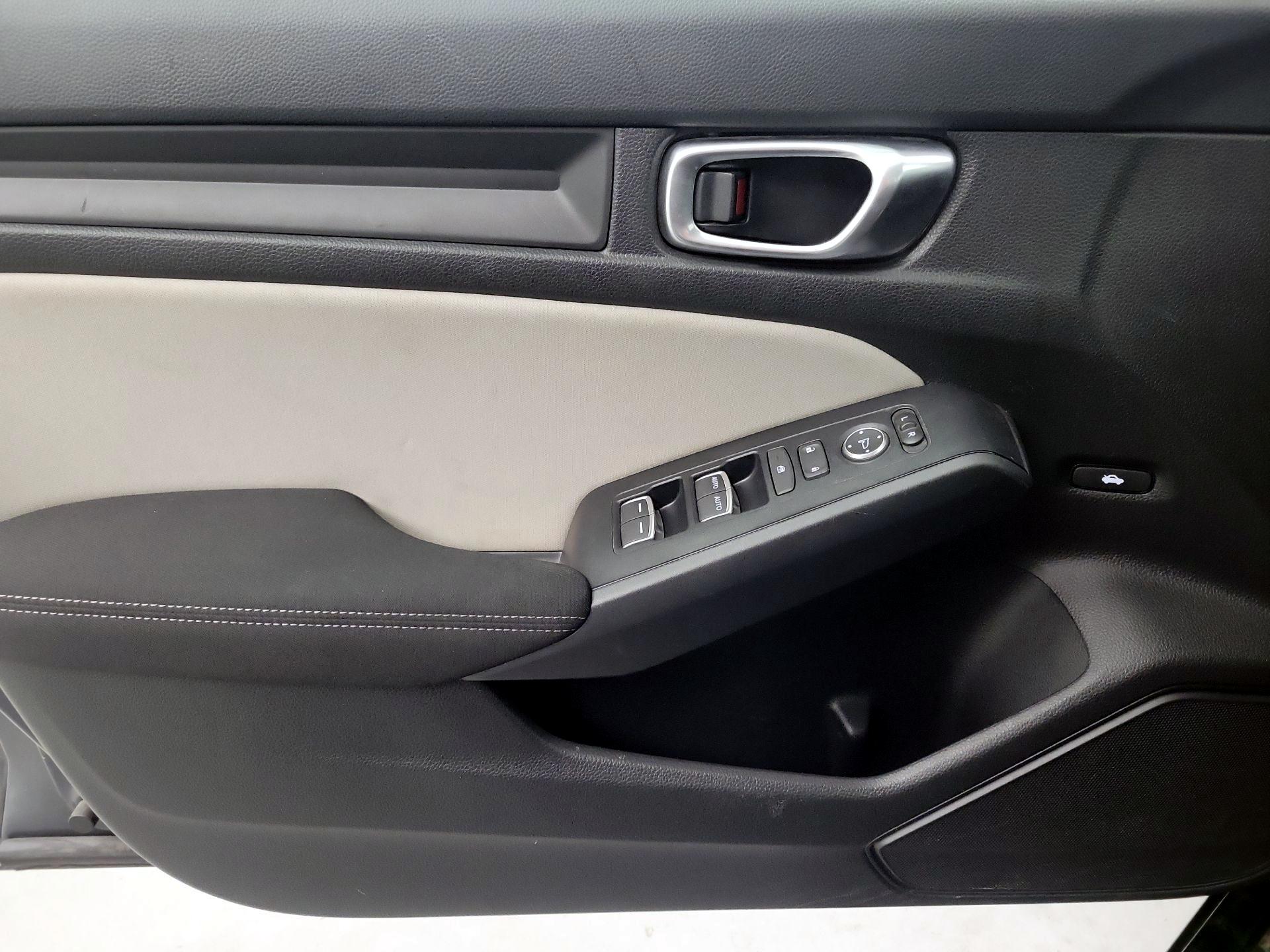 Thumbnail: 2023 Honda Civic - 10