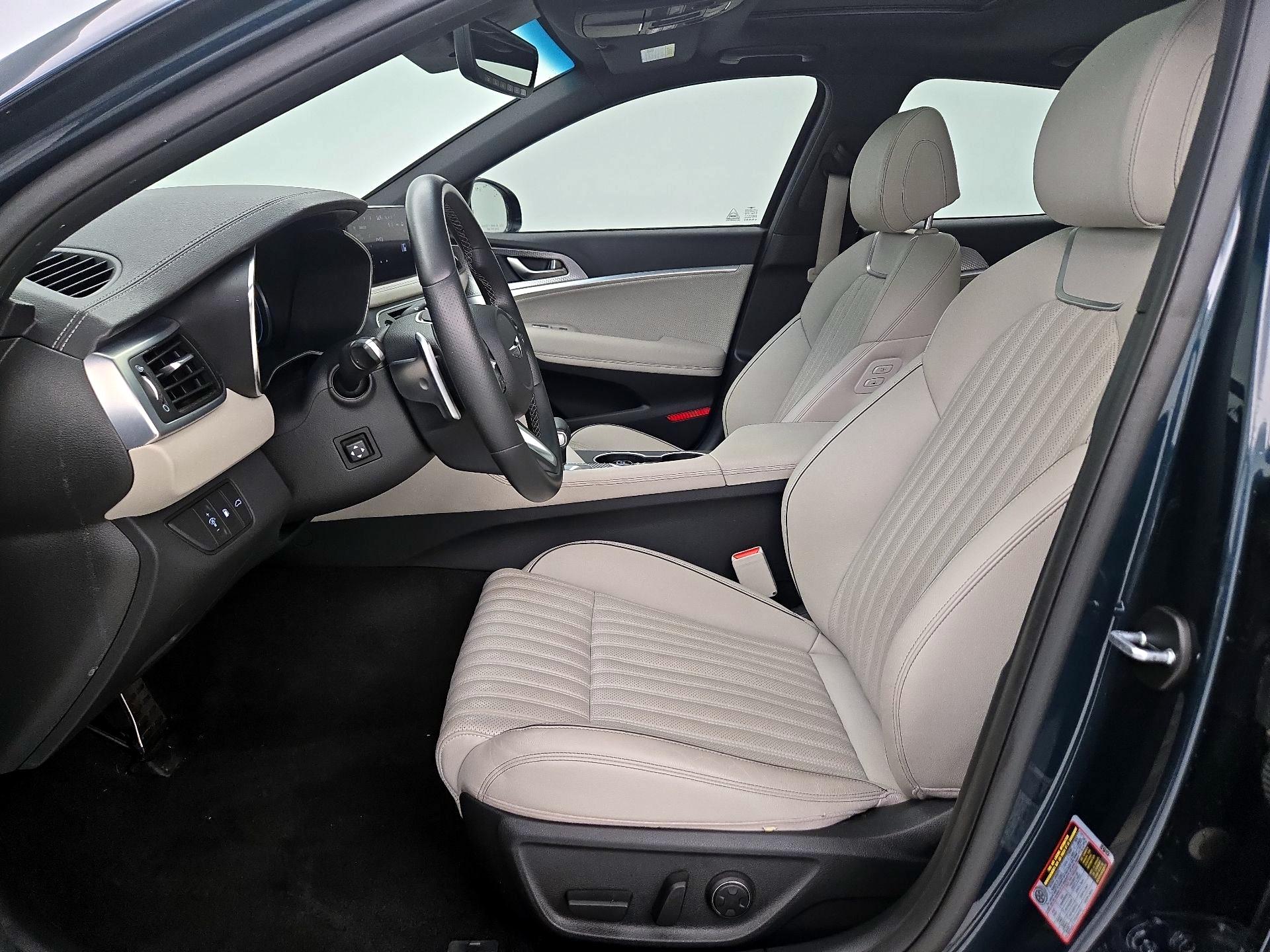 Thumbnail: 2023 Genesis G70 - 11