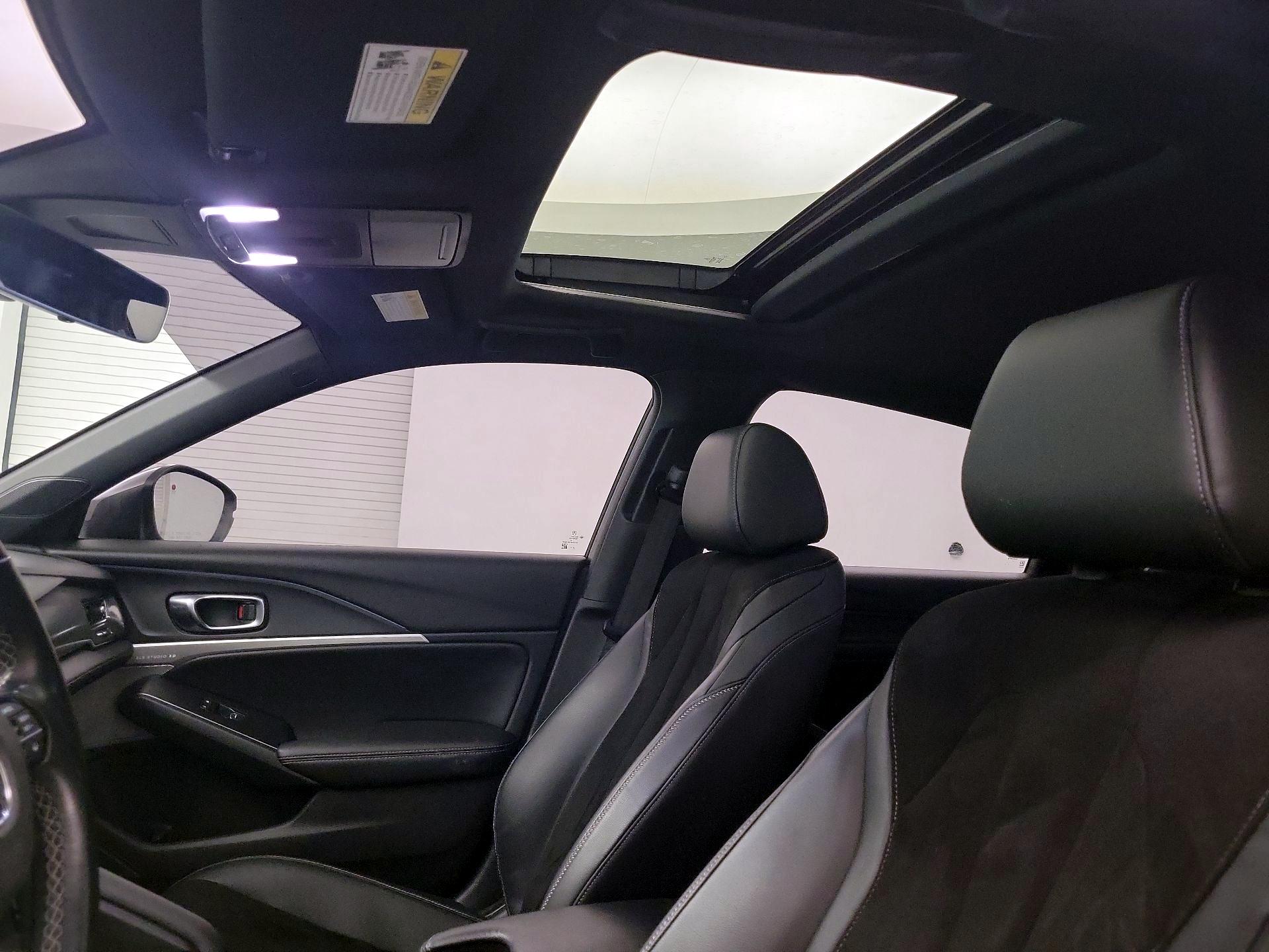 Thumbnail: 2023 Acura Integra - 17