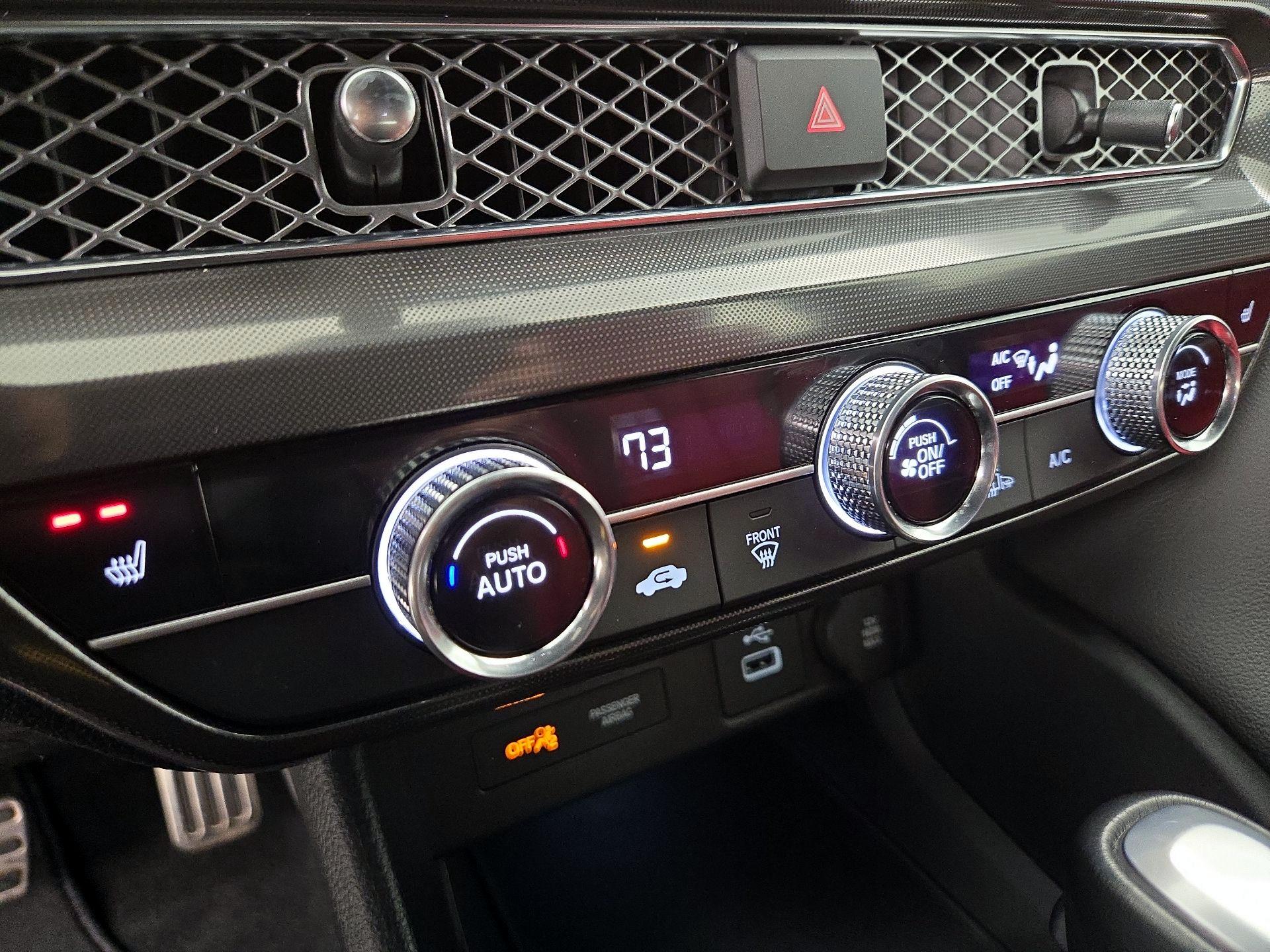 Thumbnail: 2023 Acura Integra - 16