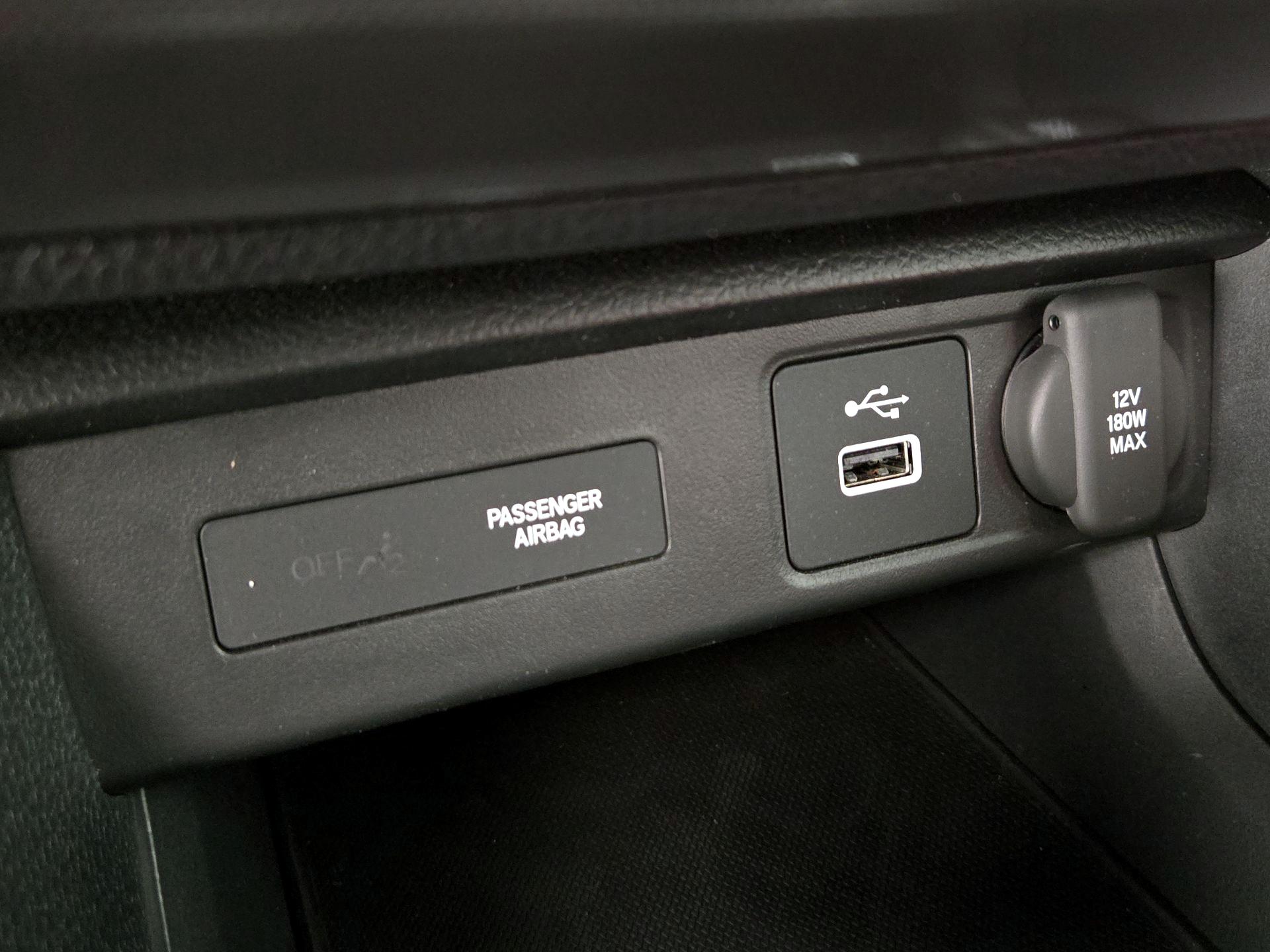 Thumbnail: 2023 Acura Integra - 17