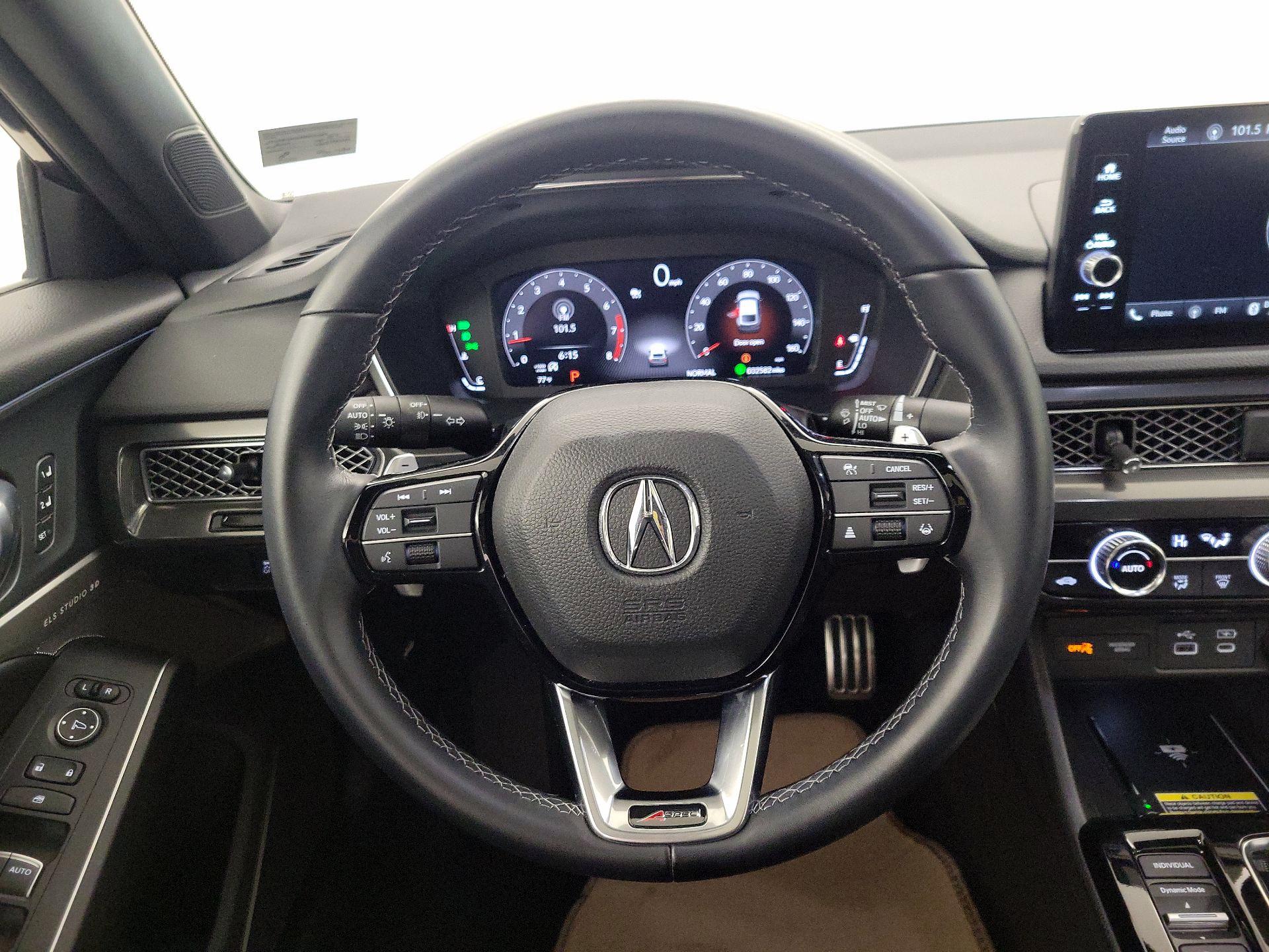 Thumbnail: 2023 Acura Integra - 10